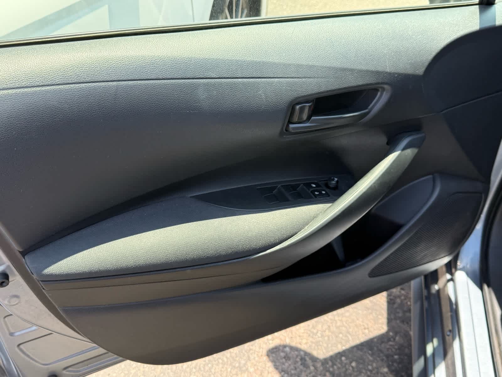 2022 Toyota Corolla LE 12