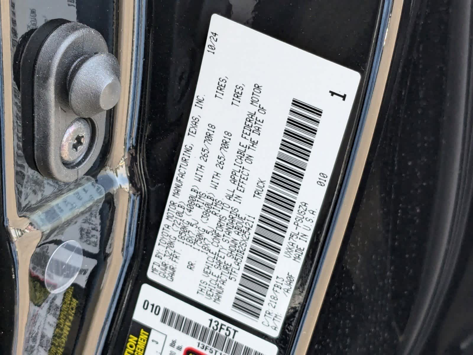 Thumbnail: 2025 Toyota Tundra - 24