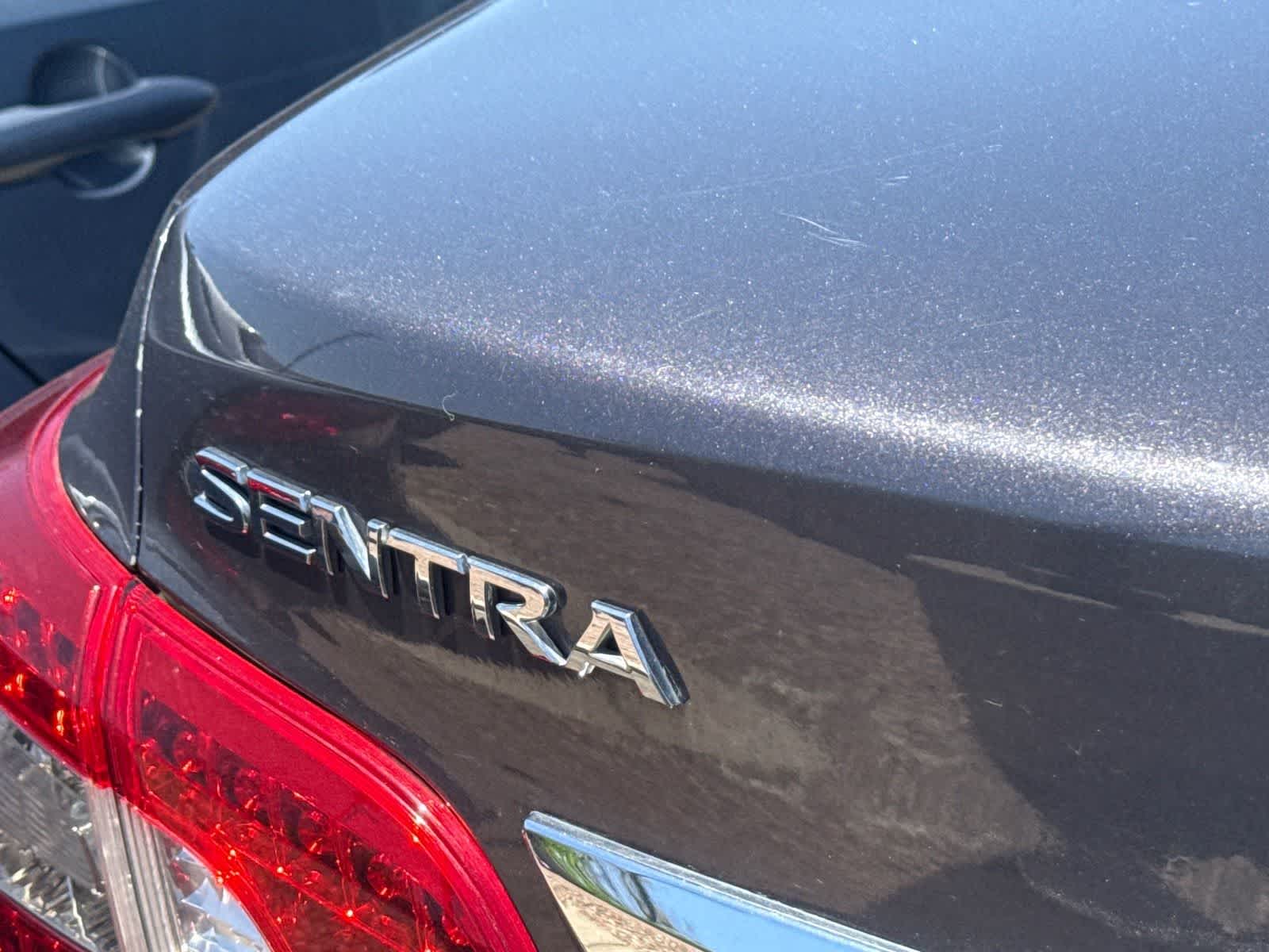 Thumbnail: 2013 Nissan Sentra - 12
