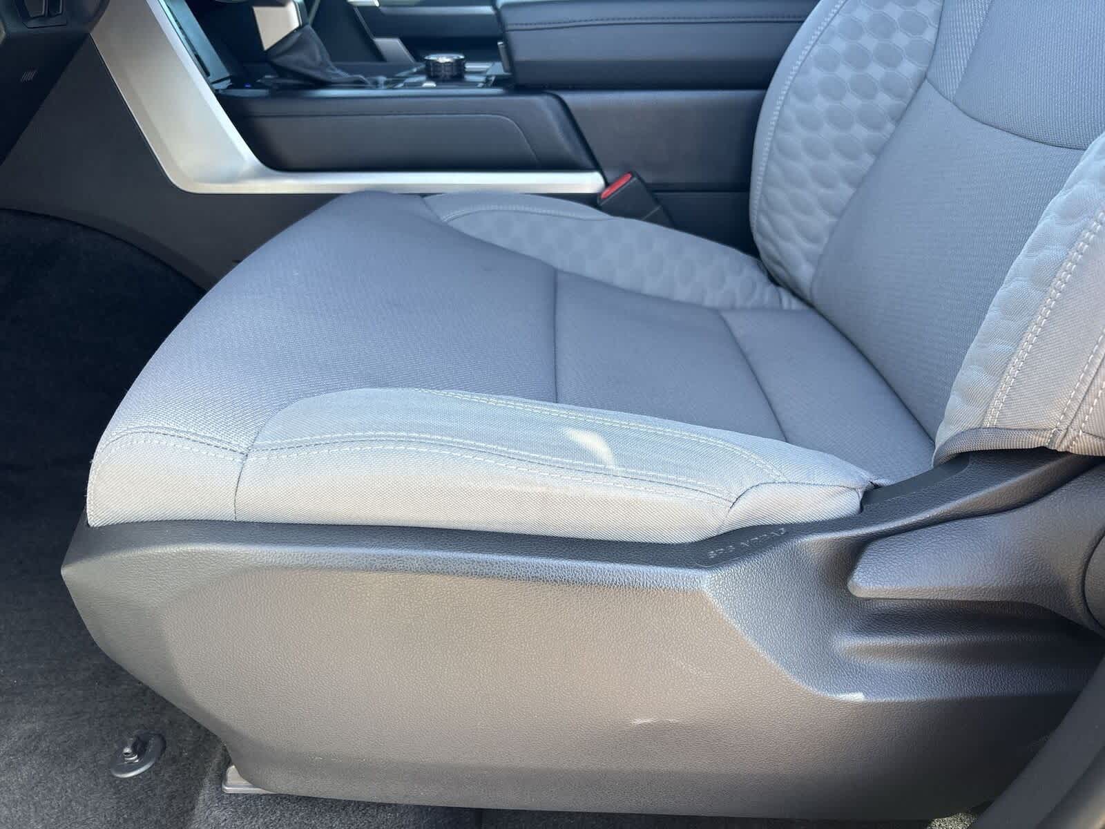 Thumbnail: 2024 Toyota Tundra - 18