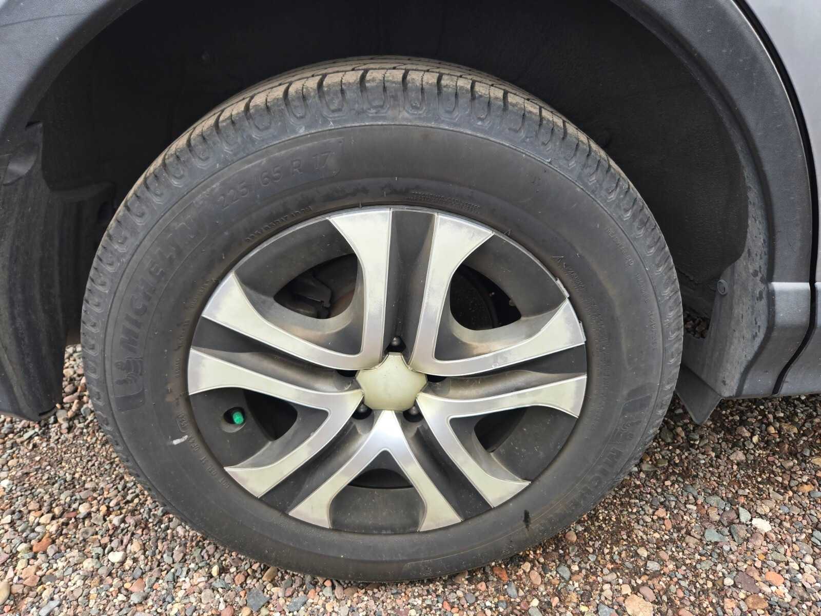 Thumbnail: 2018 Toyota RAV4 - 6