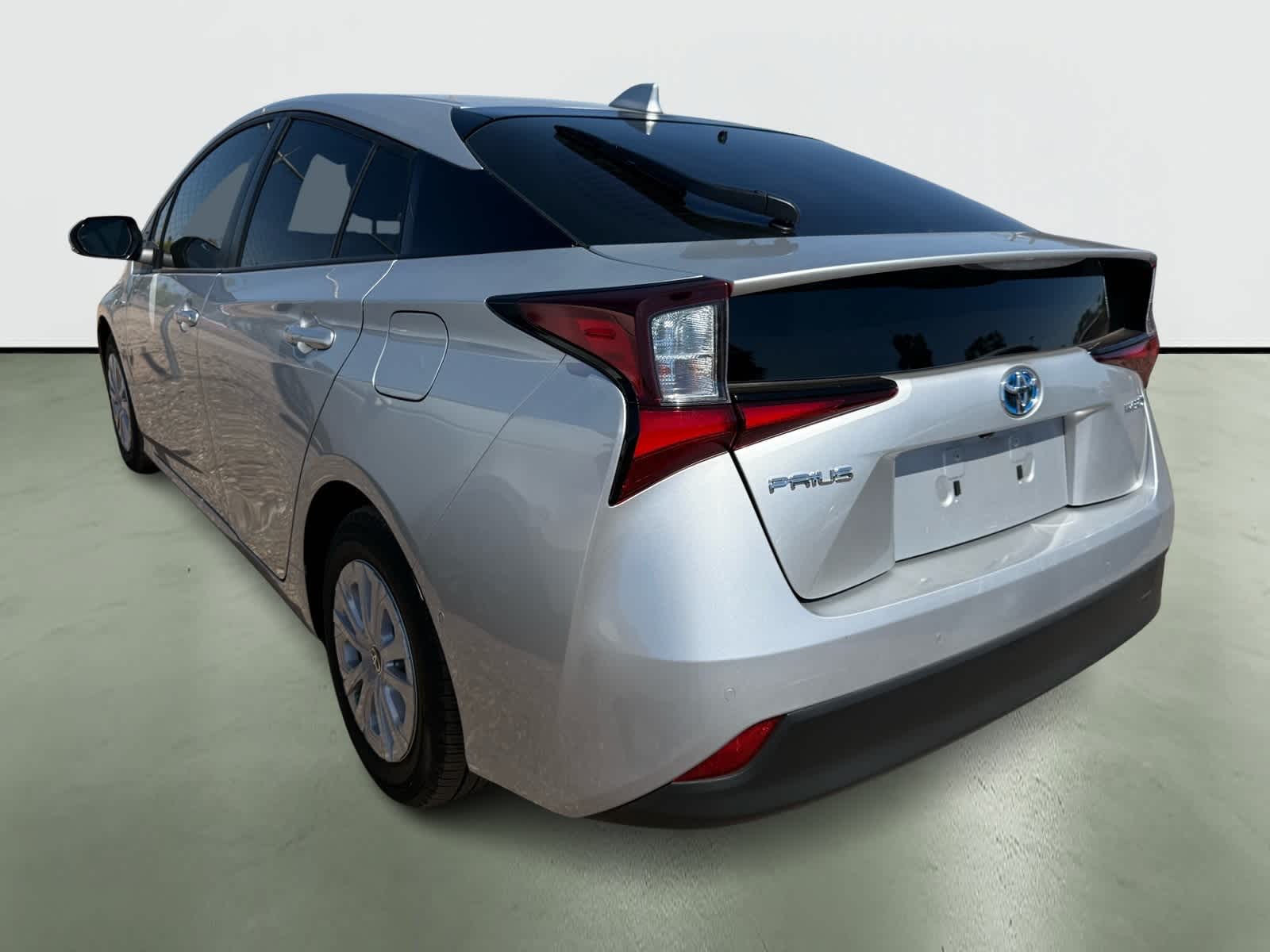 Thumbnail: 2022 Toyota Prius - 3