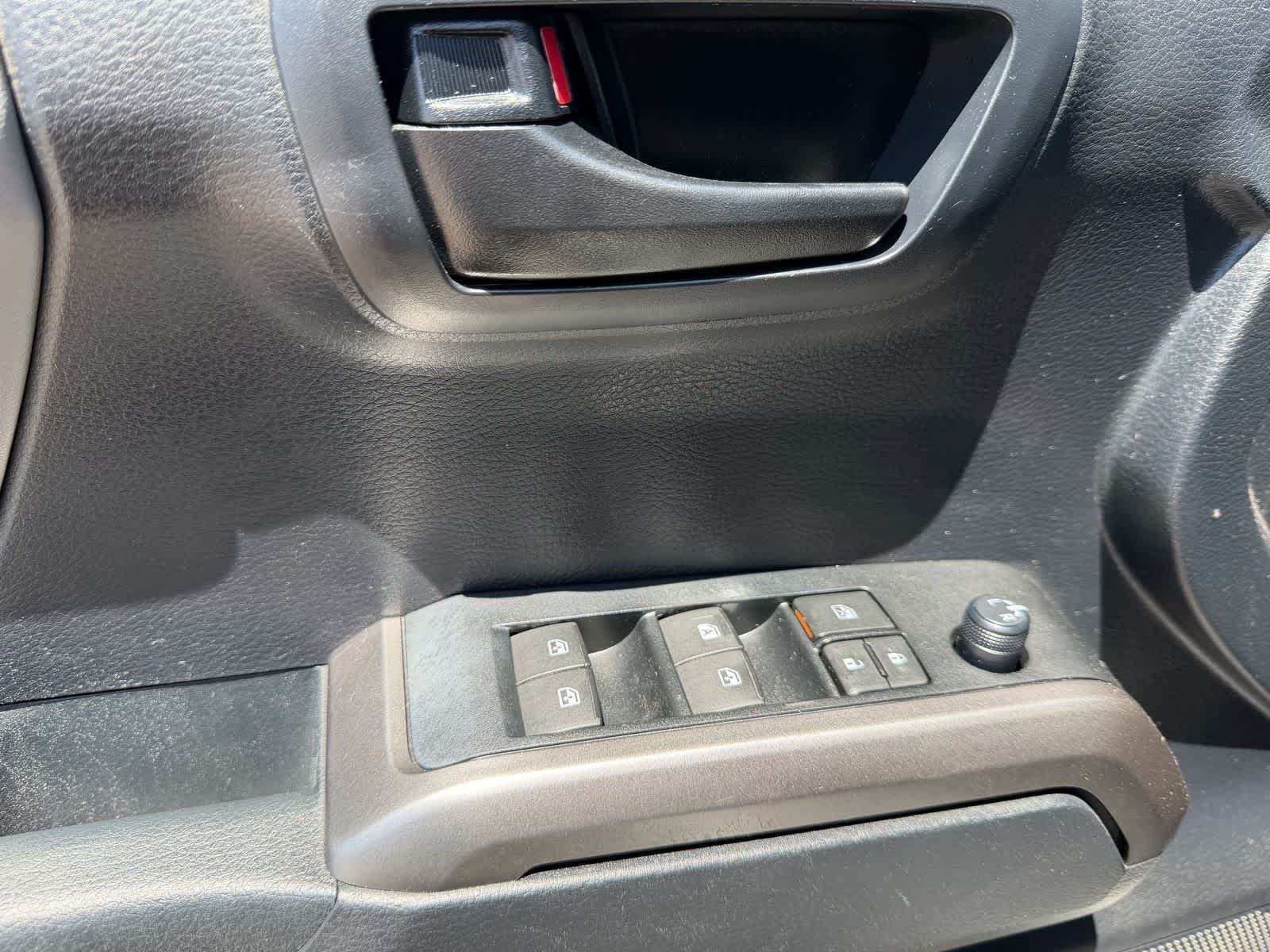 Thumbnail: 2019 Toyota Tacoma - 23