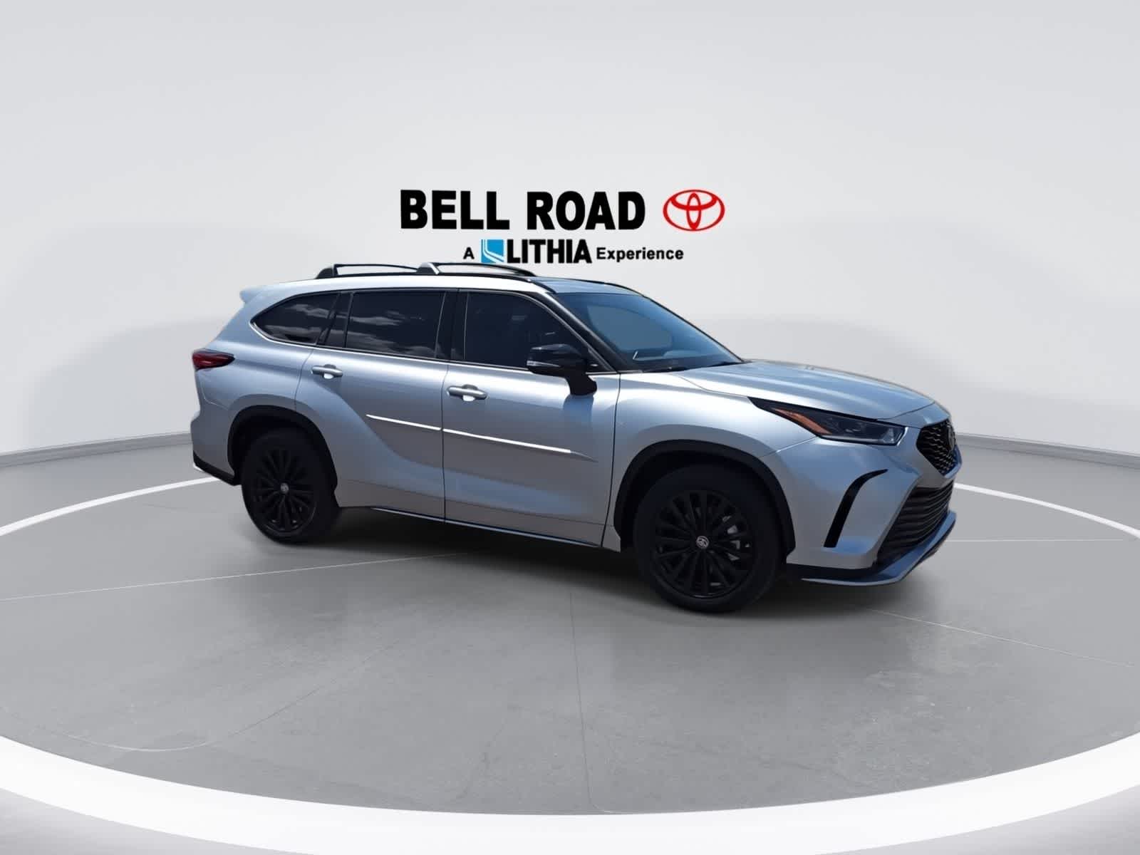 Thumbnail: 2023 Toyota Highlander - 2