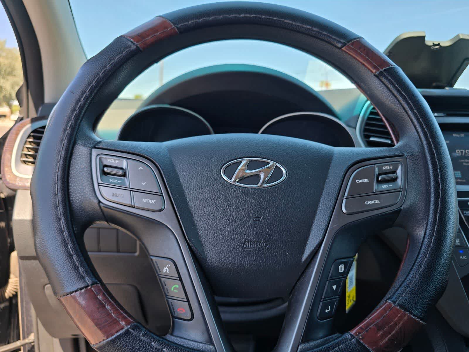Thumbnail: 2017 Hyundai Santa Fe - 16