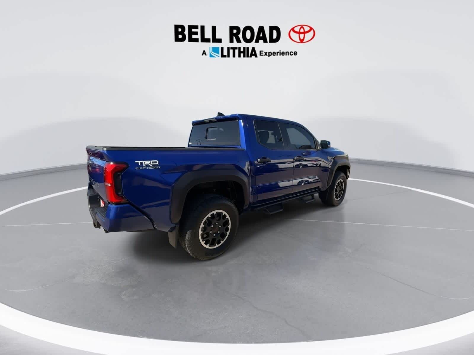 2024 Toyota Tacoma TRD Off-Road 8