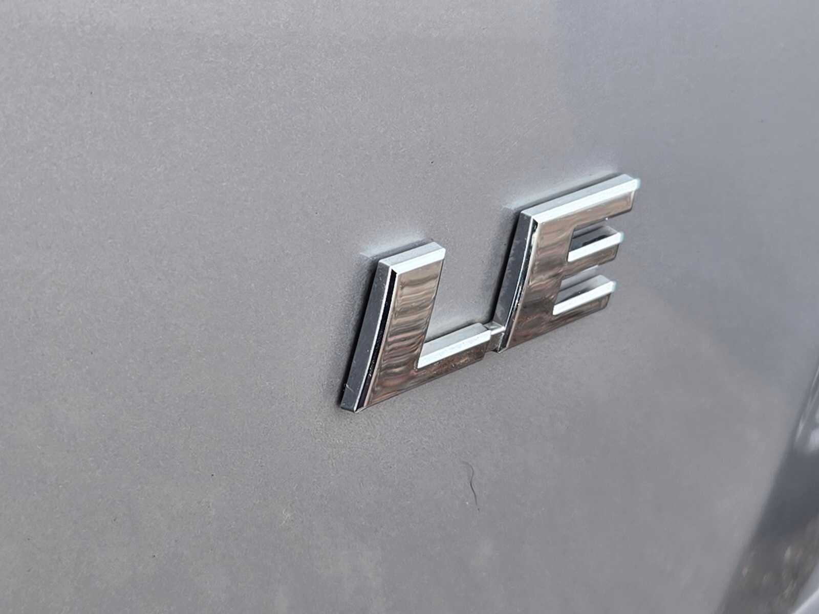 Thumbnail: 2018 Toyota RAV4 - 19