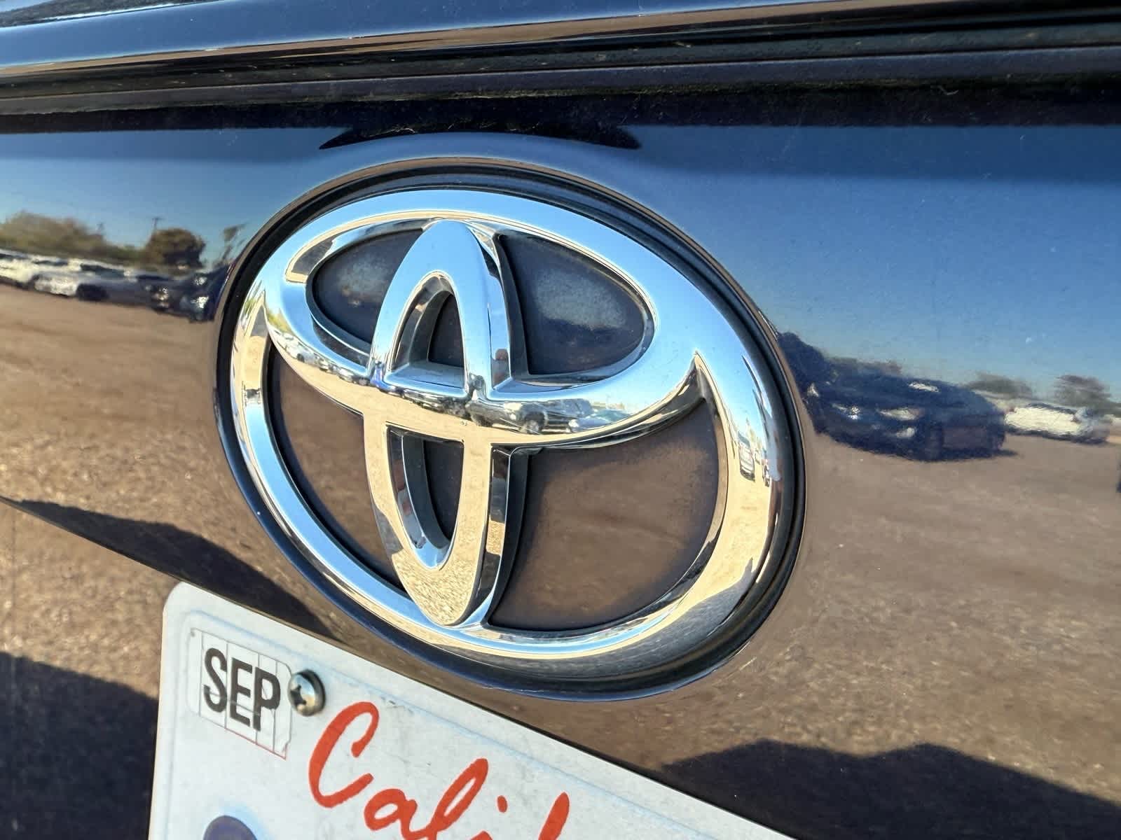 Thumbnail: 2020 Toyota RAV4 - 8