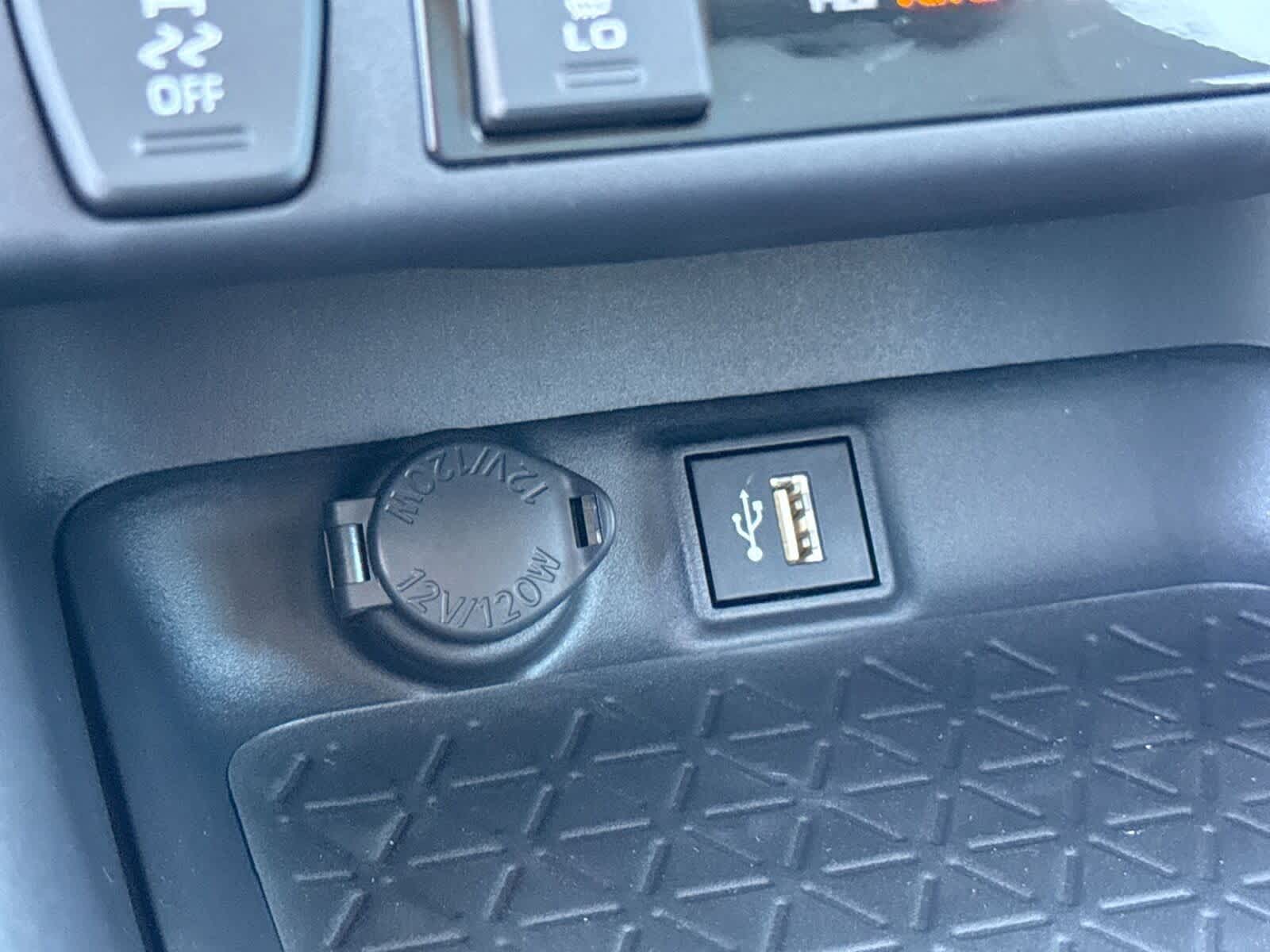 Thumbnail: 2025 Toyota RAV4 - 23