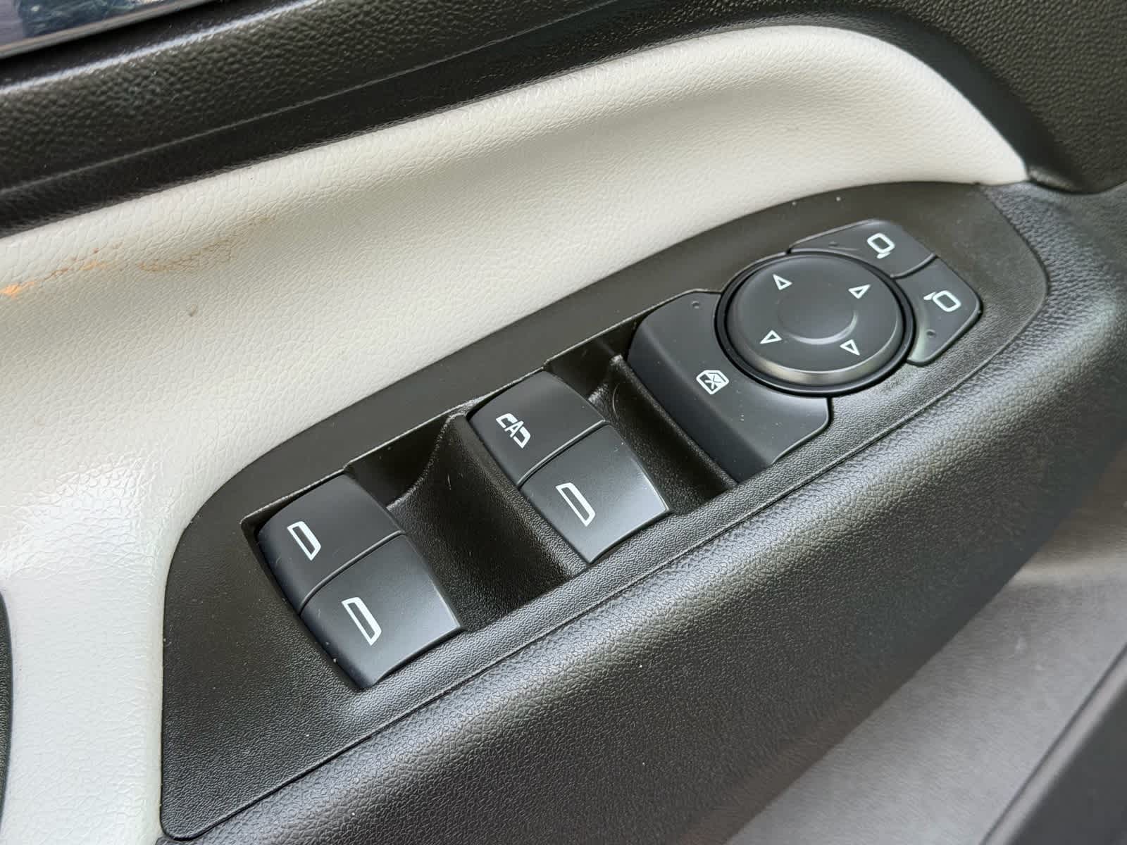 Thumbnail: 2020 Chevrolet Equinox - 14