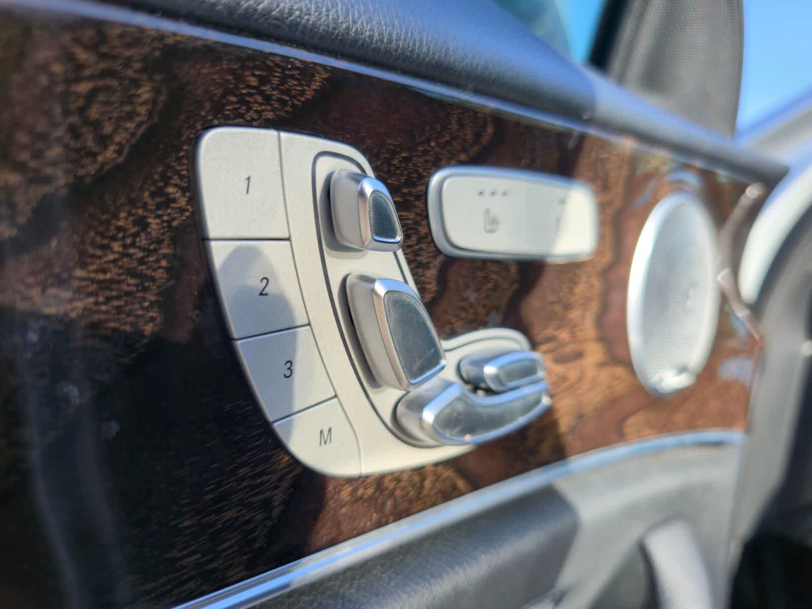 Thumbnail: 2019 Mercedes-Benz E-Class - 12