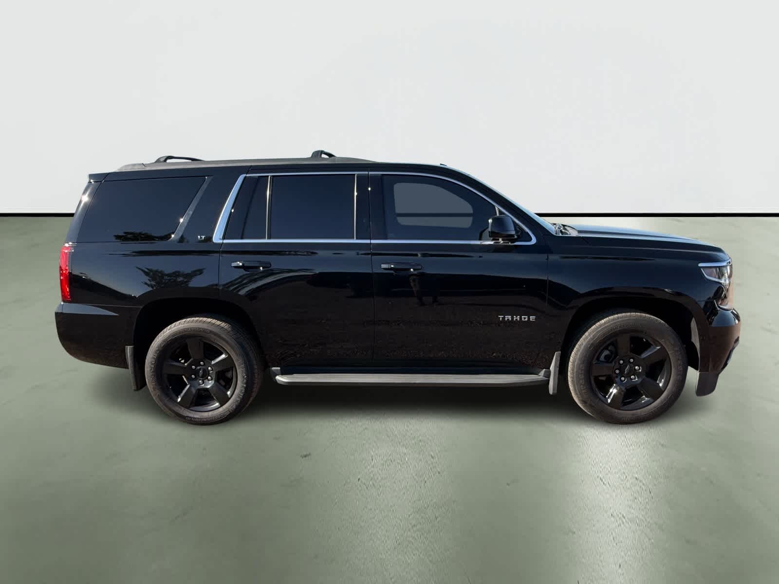 Thumbnail: 2018 Chevrolet Tahoe - 5