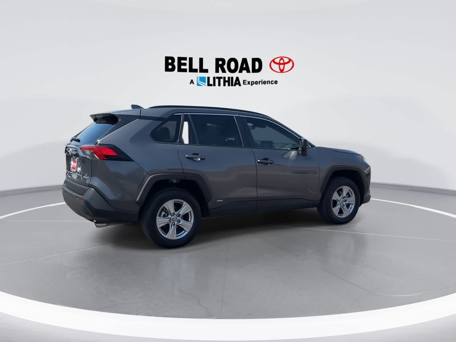 Thumbnail: 2022 Toyota RAV4 - 8