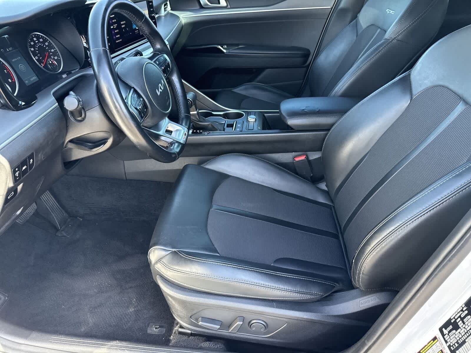 Thumbnail: 2022 Kia K5 - 17