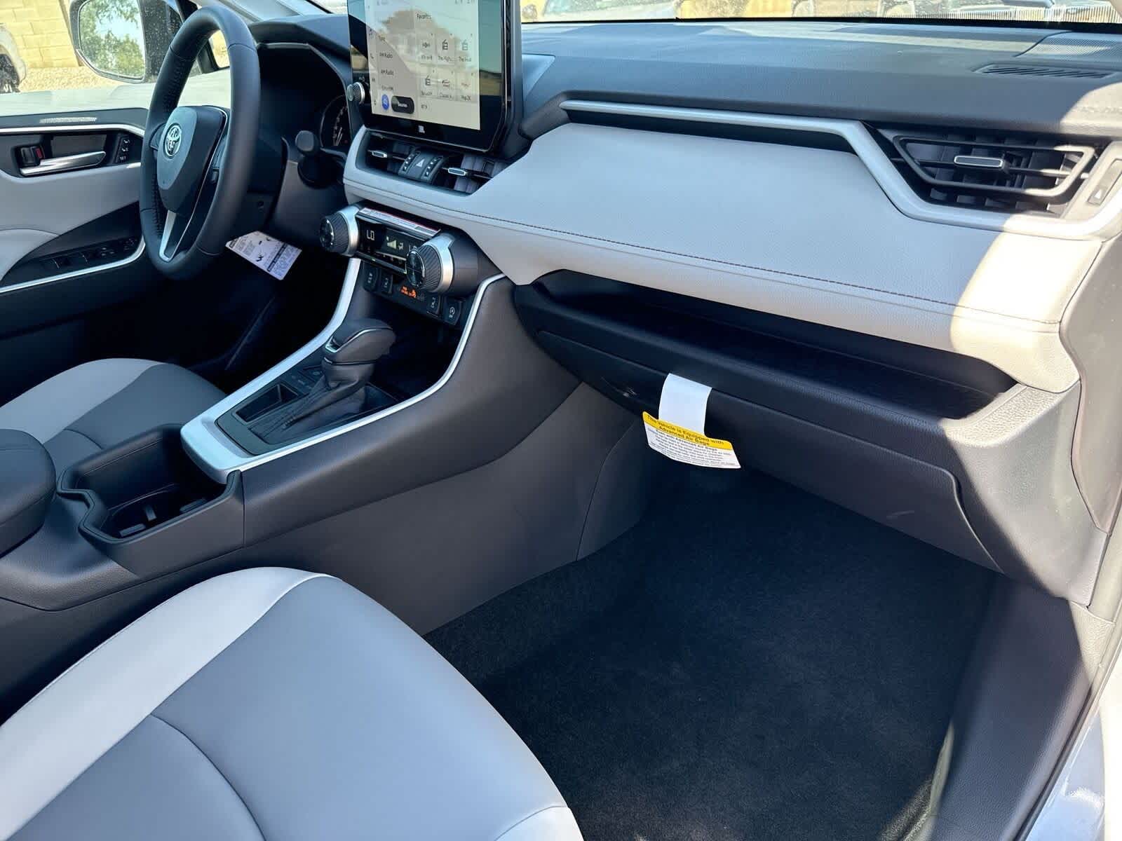 Thumbnail: 2025 Toyota RAV4 - 11