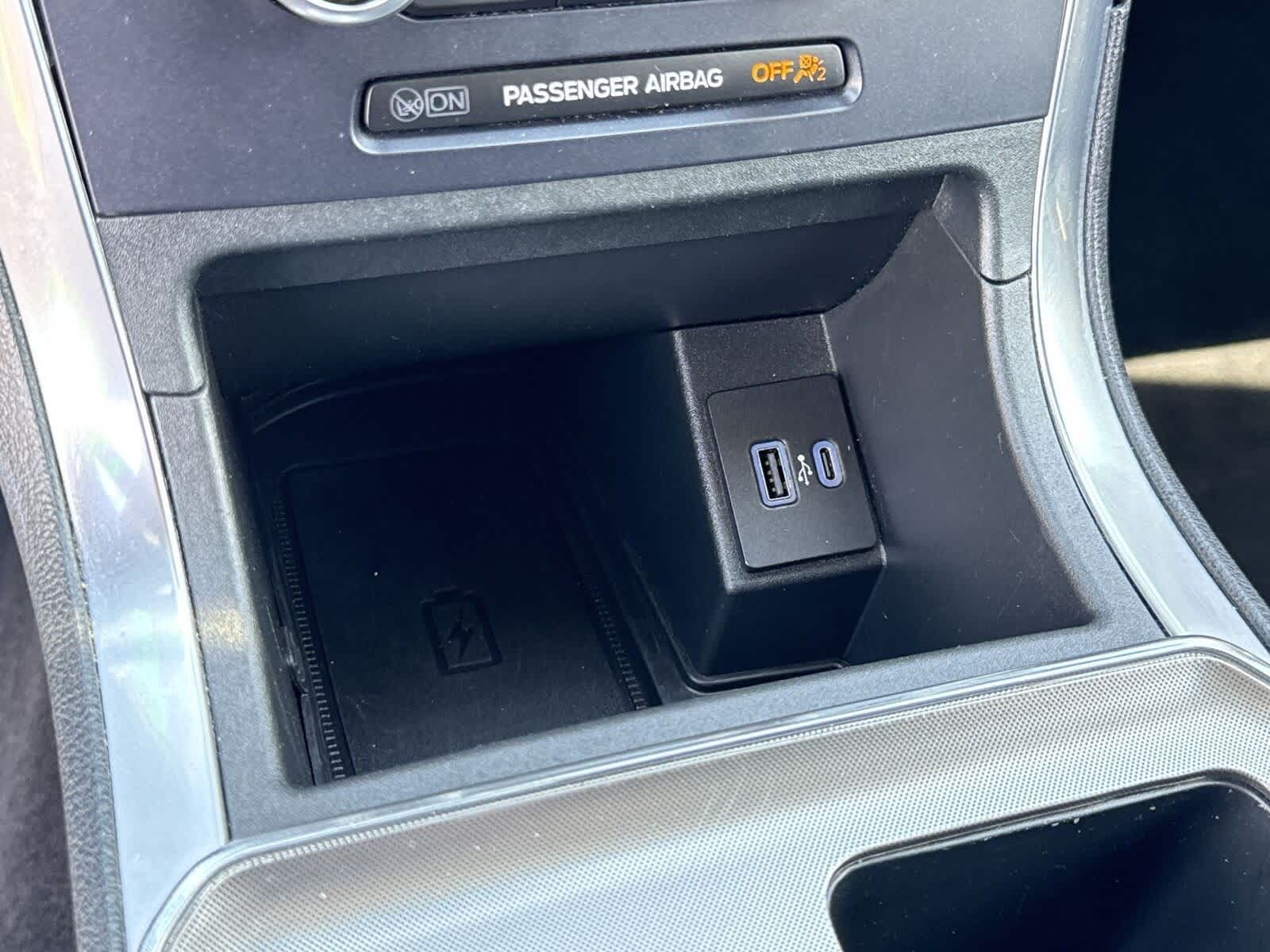 Thumbnail: 2022 Ford Edge - 23