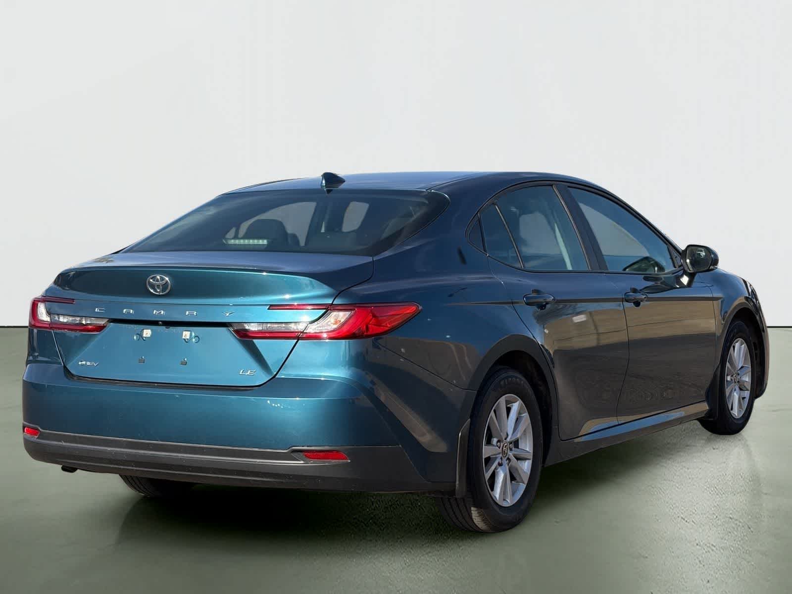 Thumbnail: 2025 Toyota Camry - 5