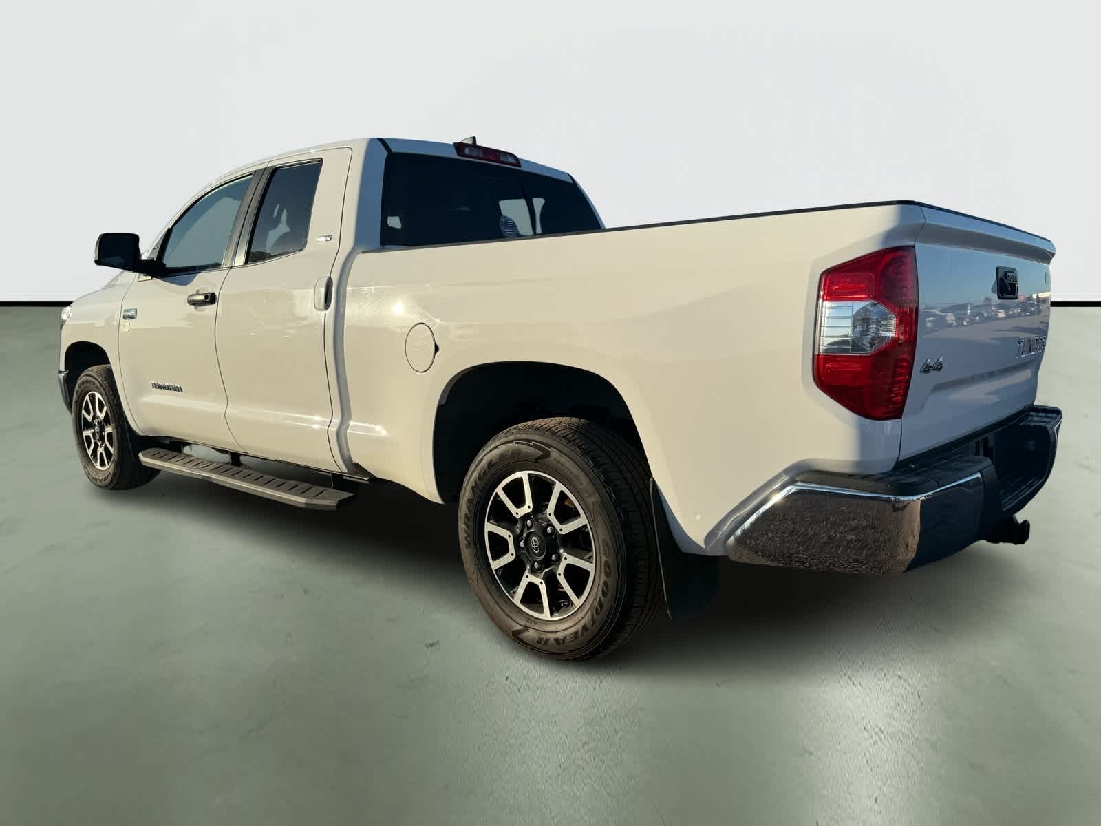 Thumbnail: 2020 Toyota Tundra - 3
