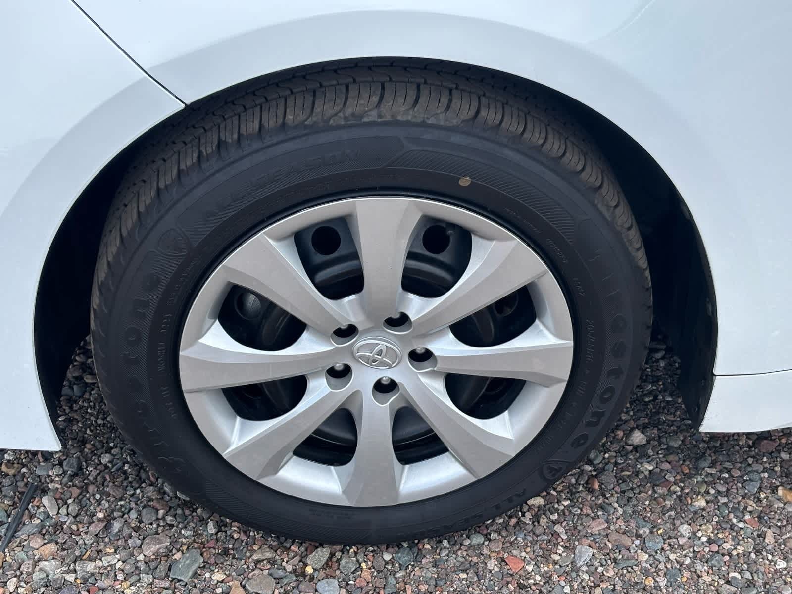 Thumbnail: 2024 Toyota Corolla - 11