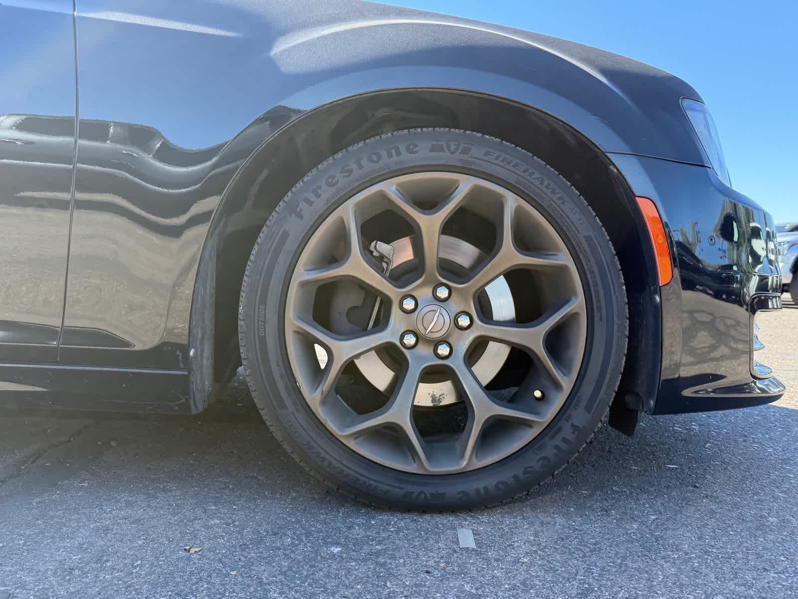 Thumbnail: 2017 Chrysler 300 - 6