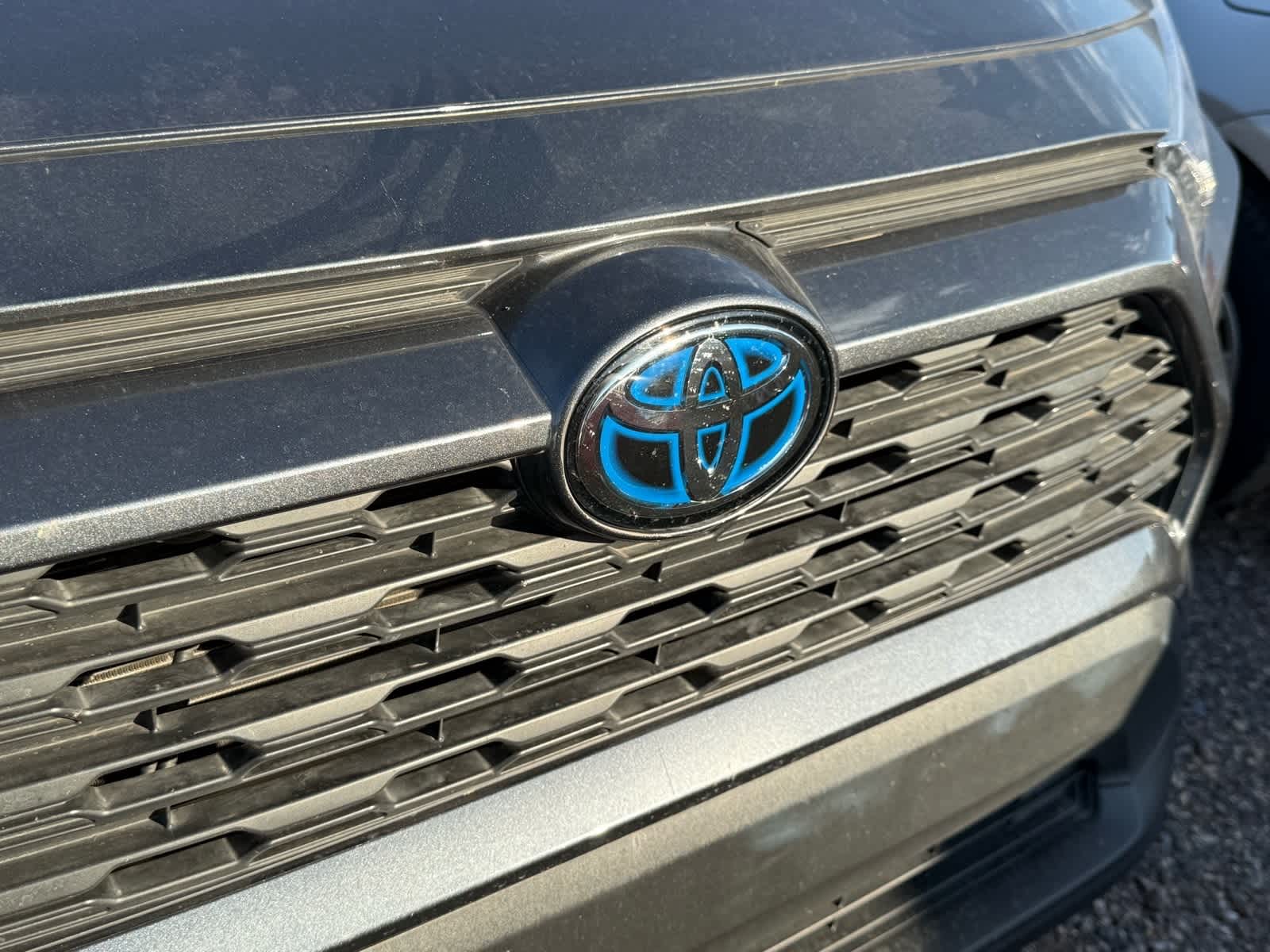 Thumbnail: 2022 Toyota RAV4 - 19
