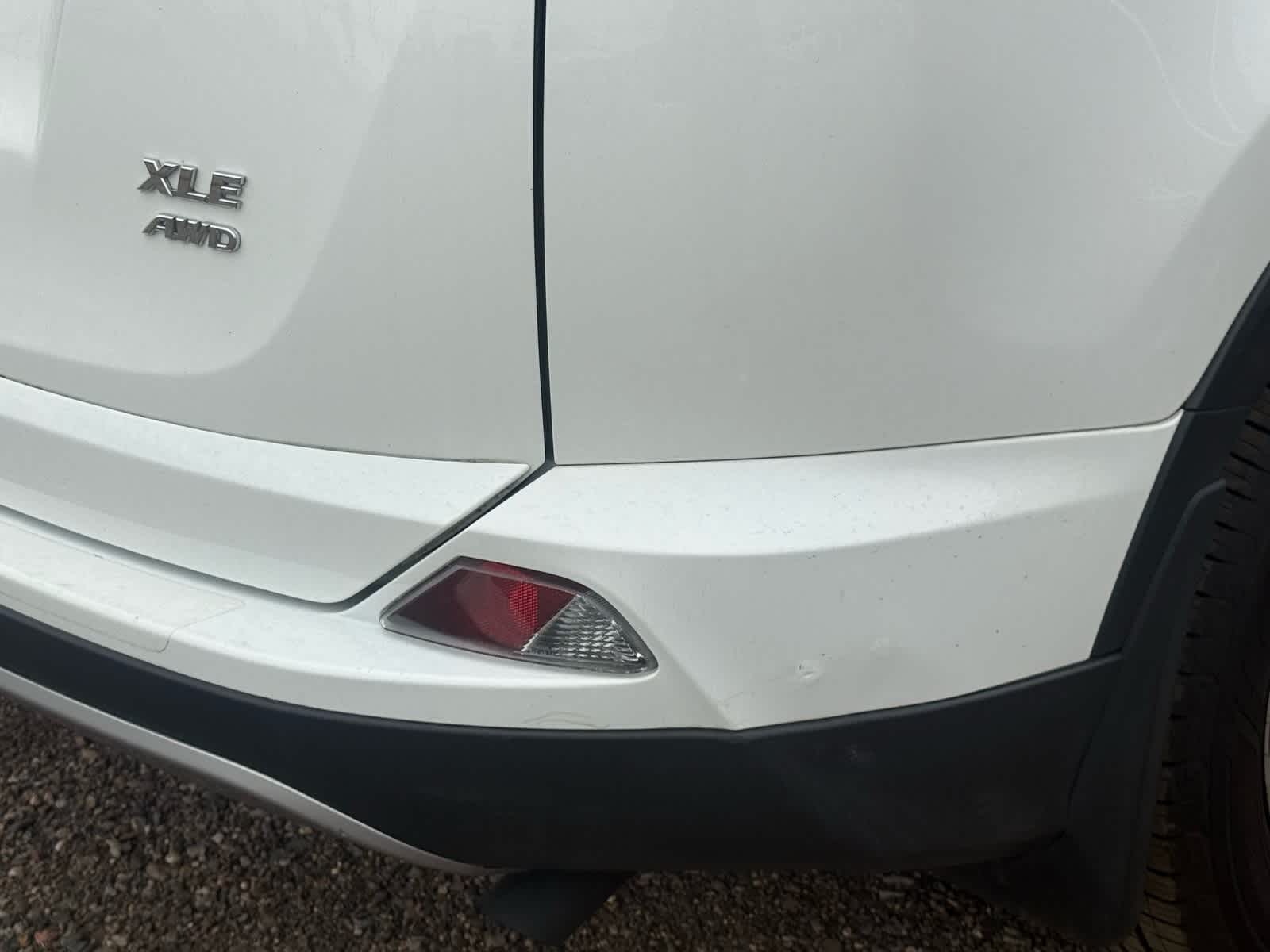 Thumbnail: 2018 Toyota RAV4 - 20