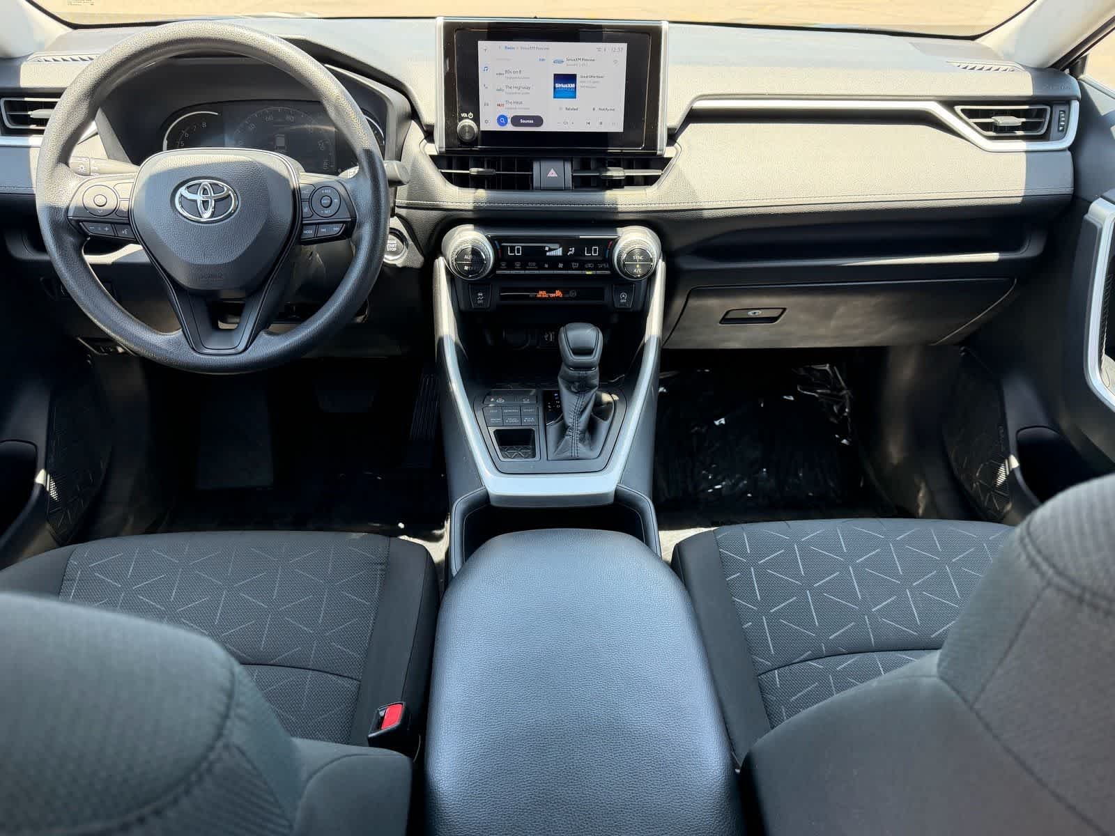 Thumbnail: 2025 Toyota RAV4 - 15