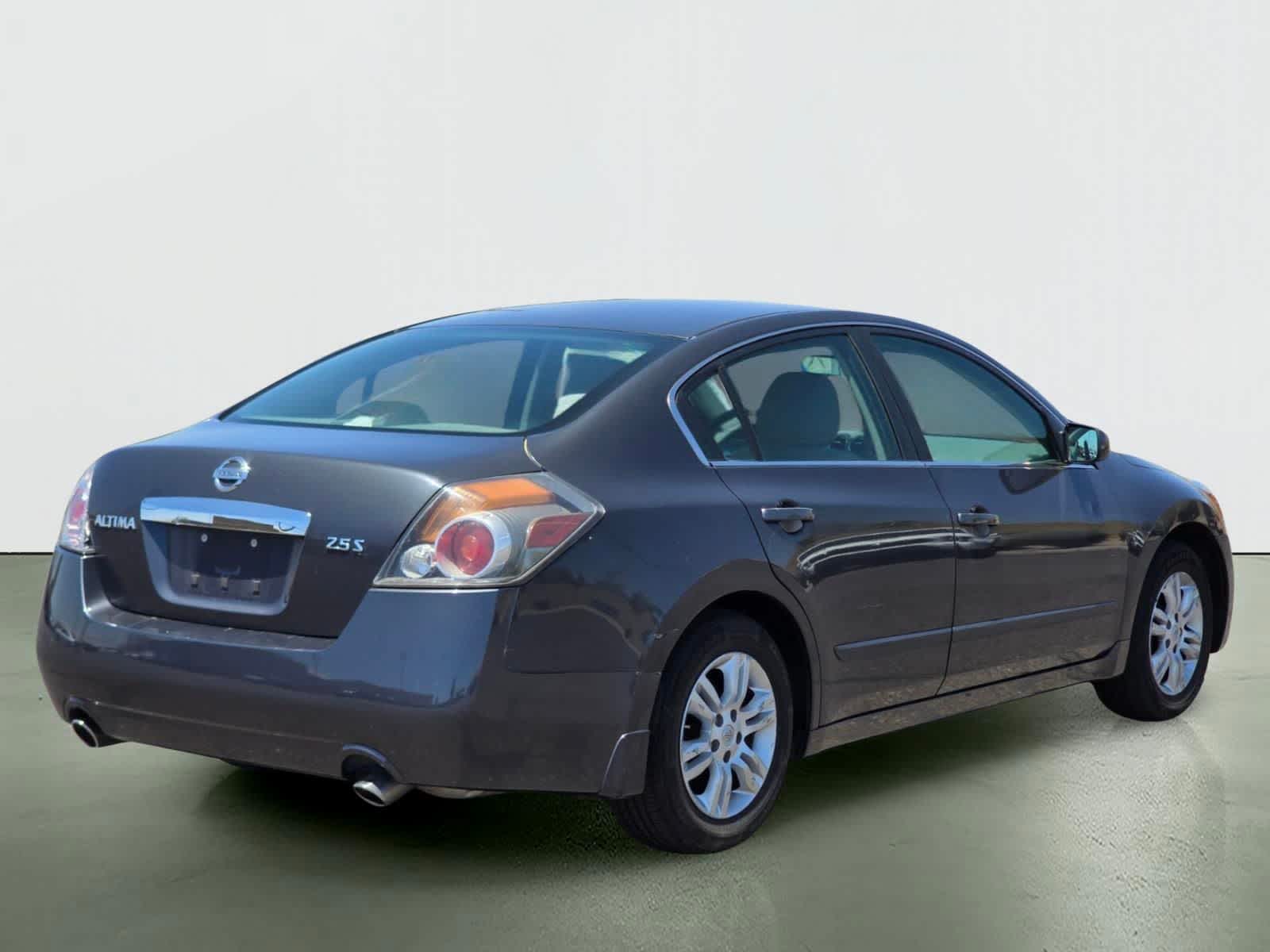 Thumbnail: 2012 Nissan Altima - 6