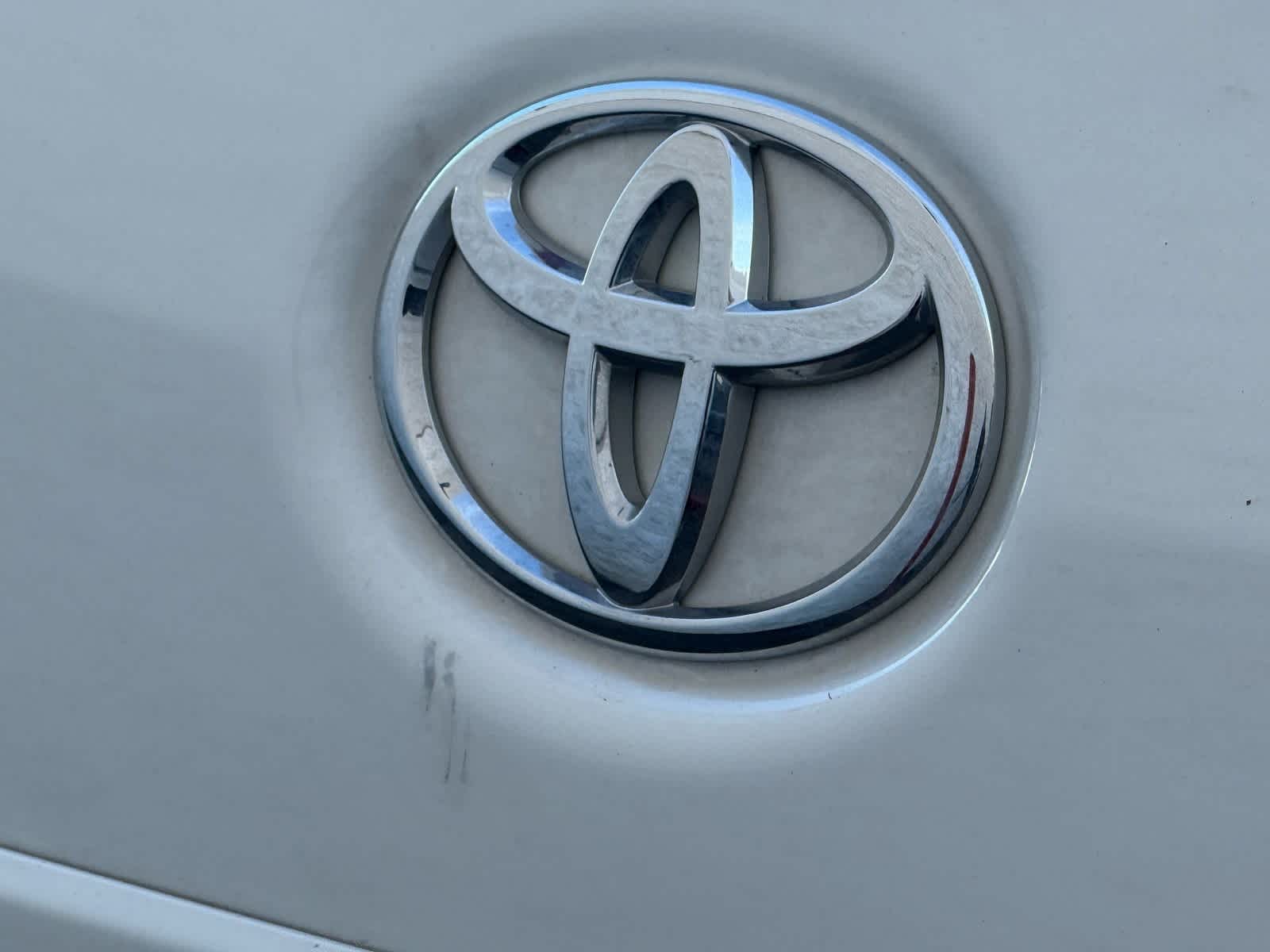 Thumbnail: 2020 Toyota Sienna - 21