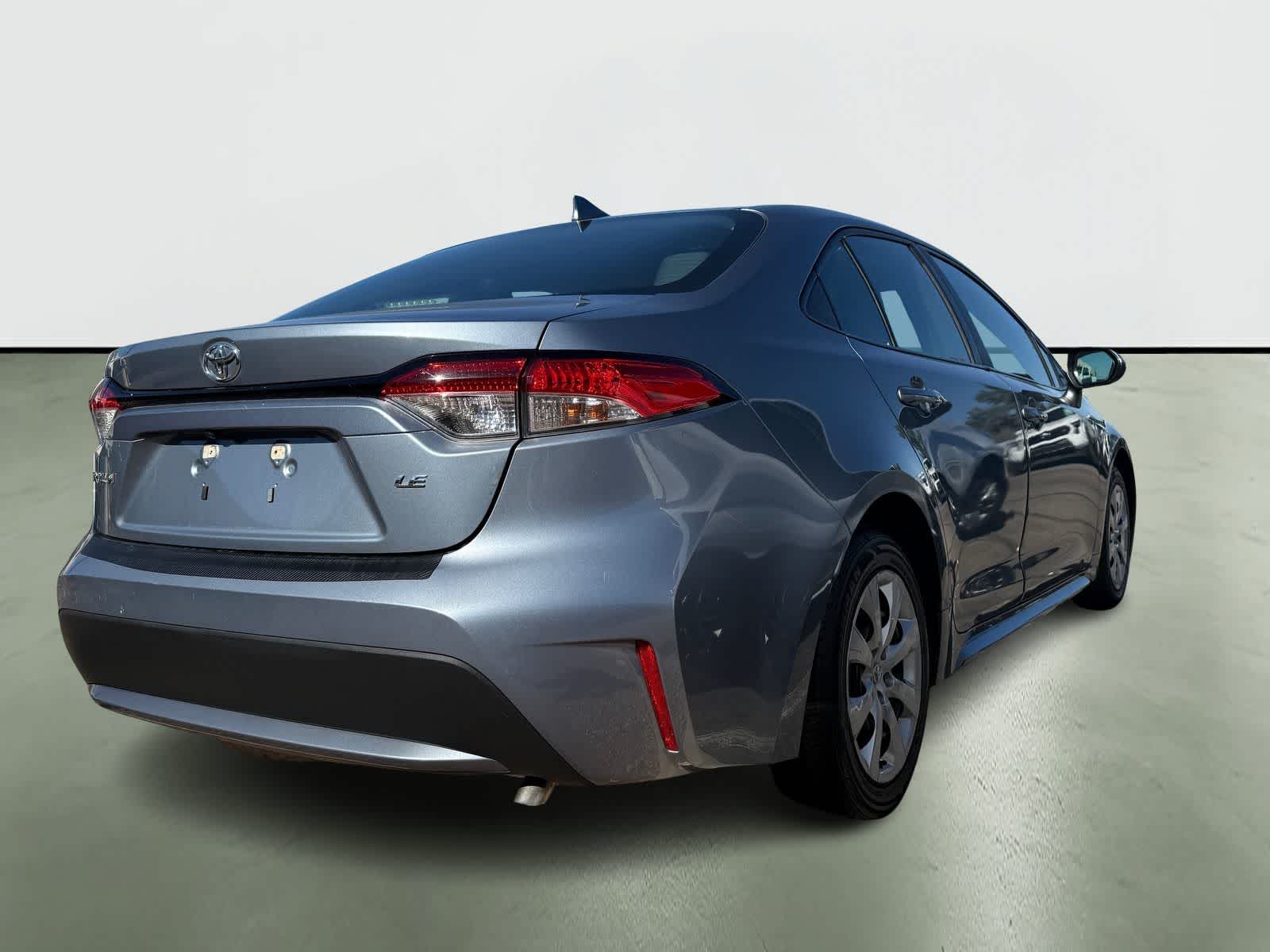 Thumbnail: 2022 Toyota Corolla - 4