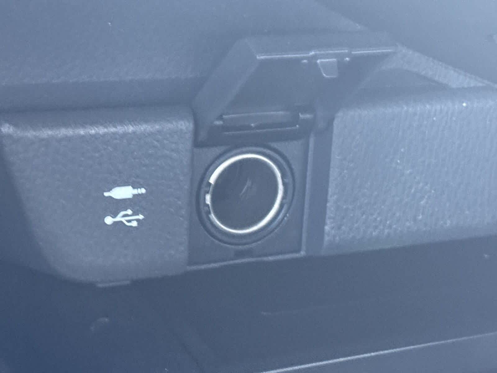 Thumbnail: 2019 Toyota Camry - 21