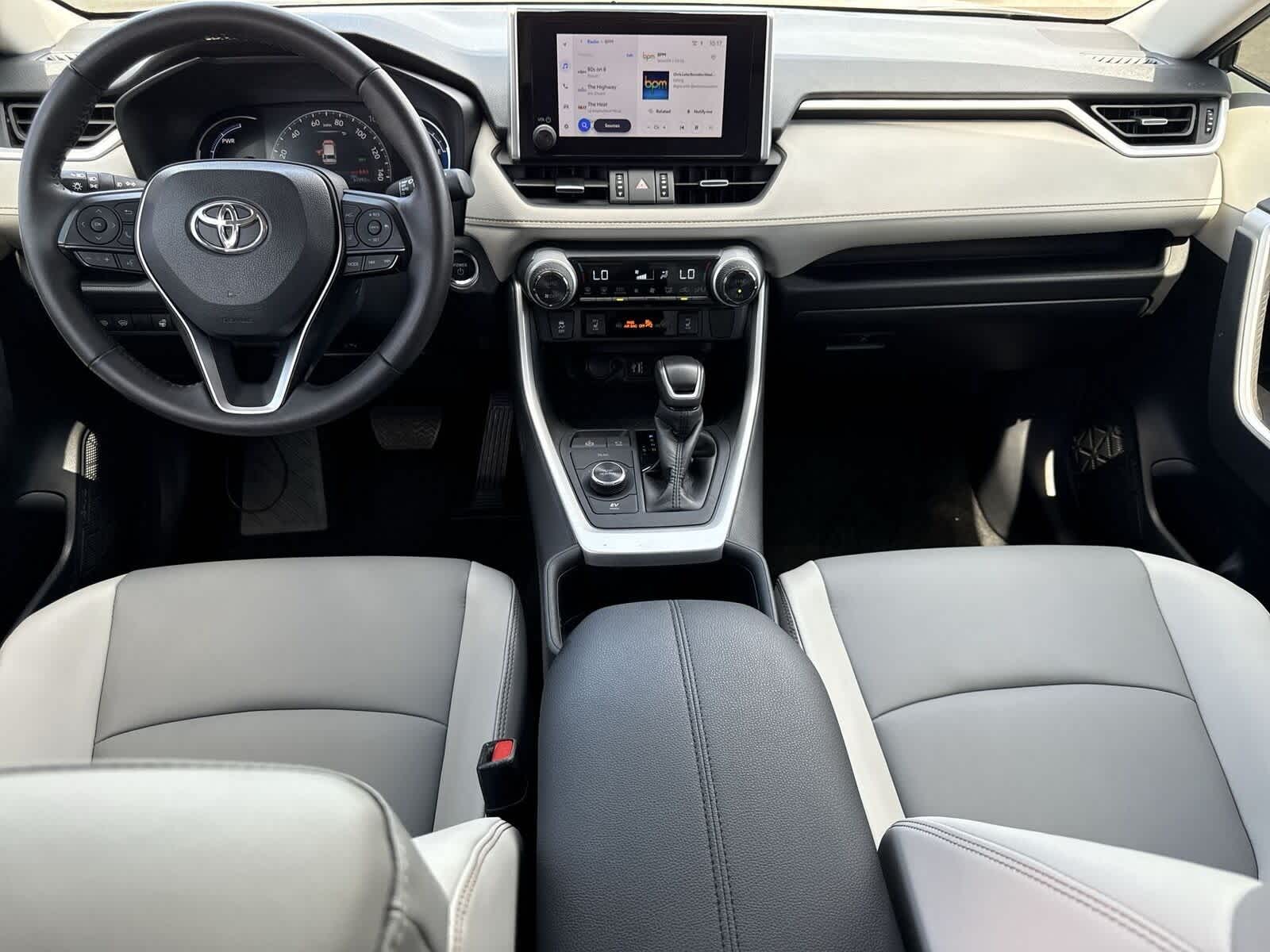Thumbnail: 2024 Toyota RAV4 - 15