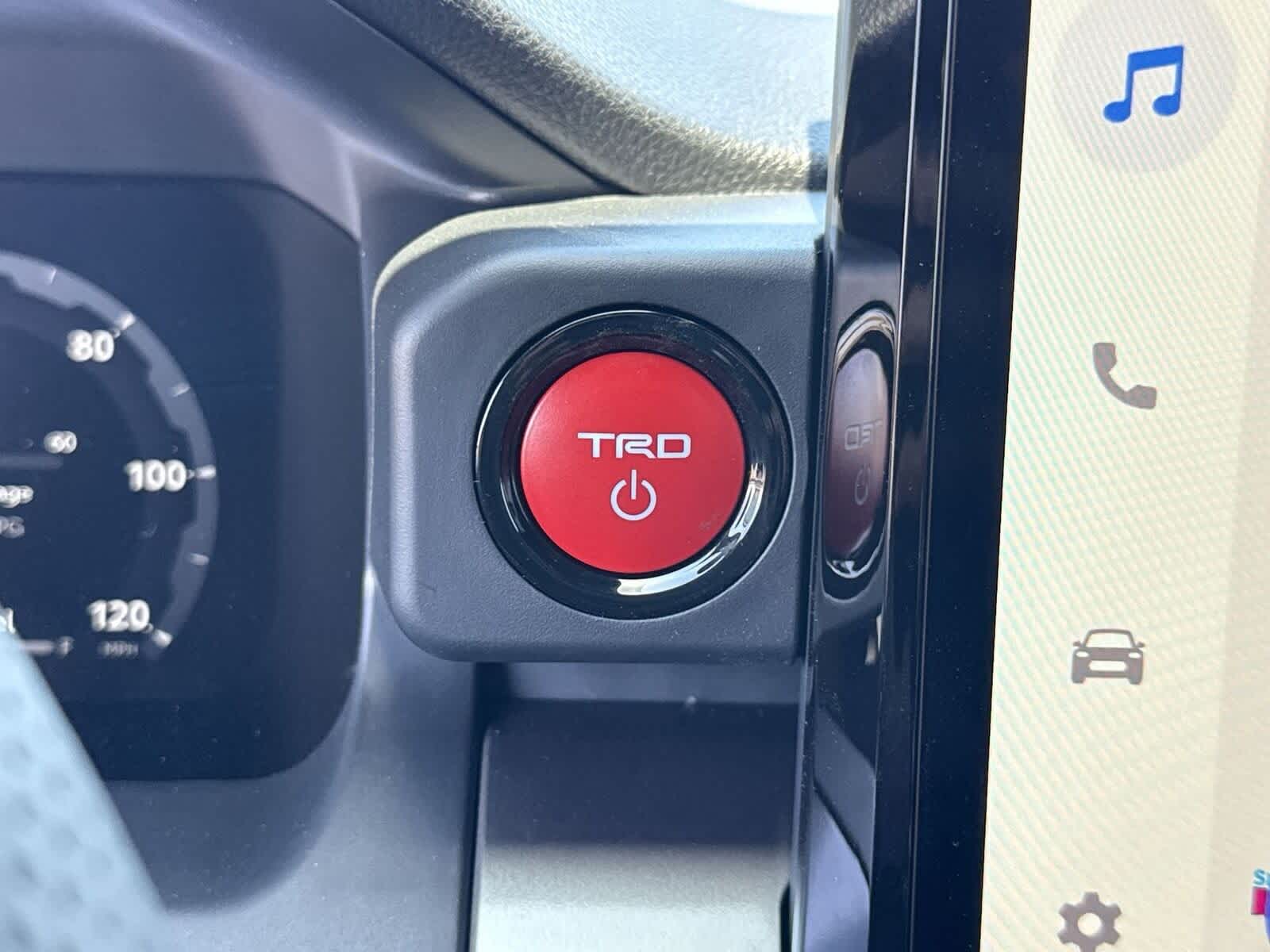 Thumbnail: 2025 Toyota Tacoma - 24