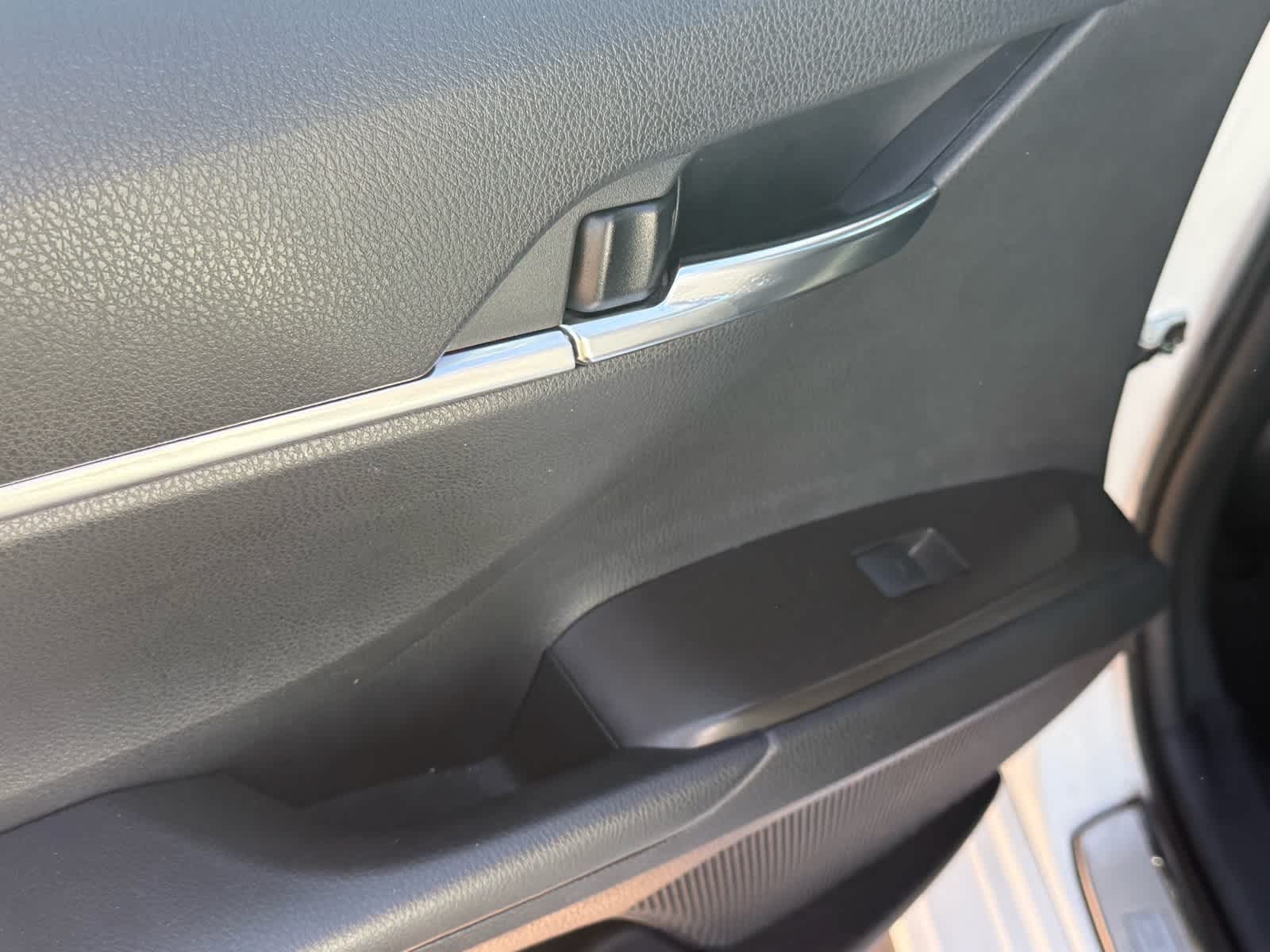 2023 Toyota Camry SE 8