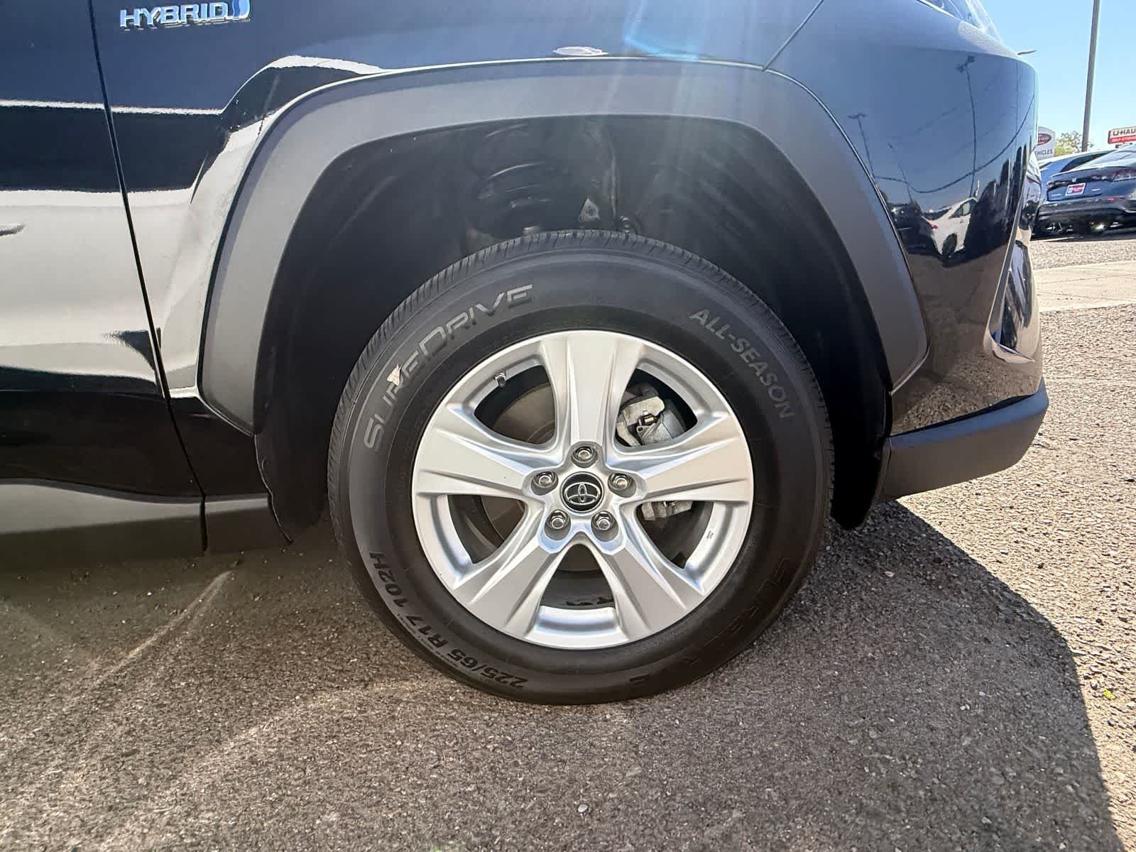 Thumbnail: 2021 Toyota RAV4 - 5