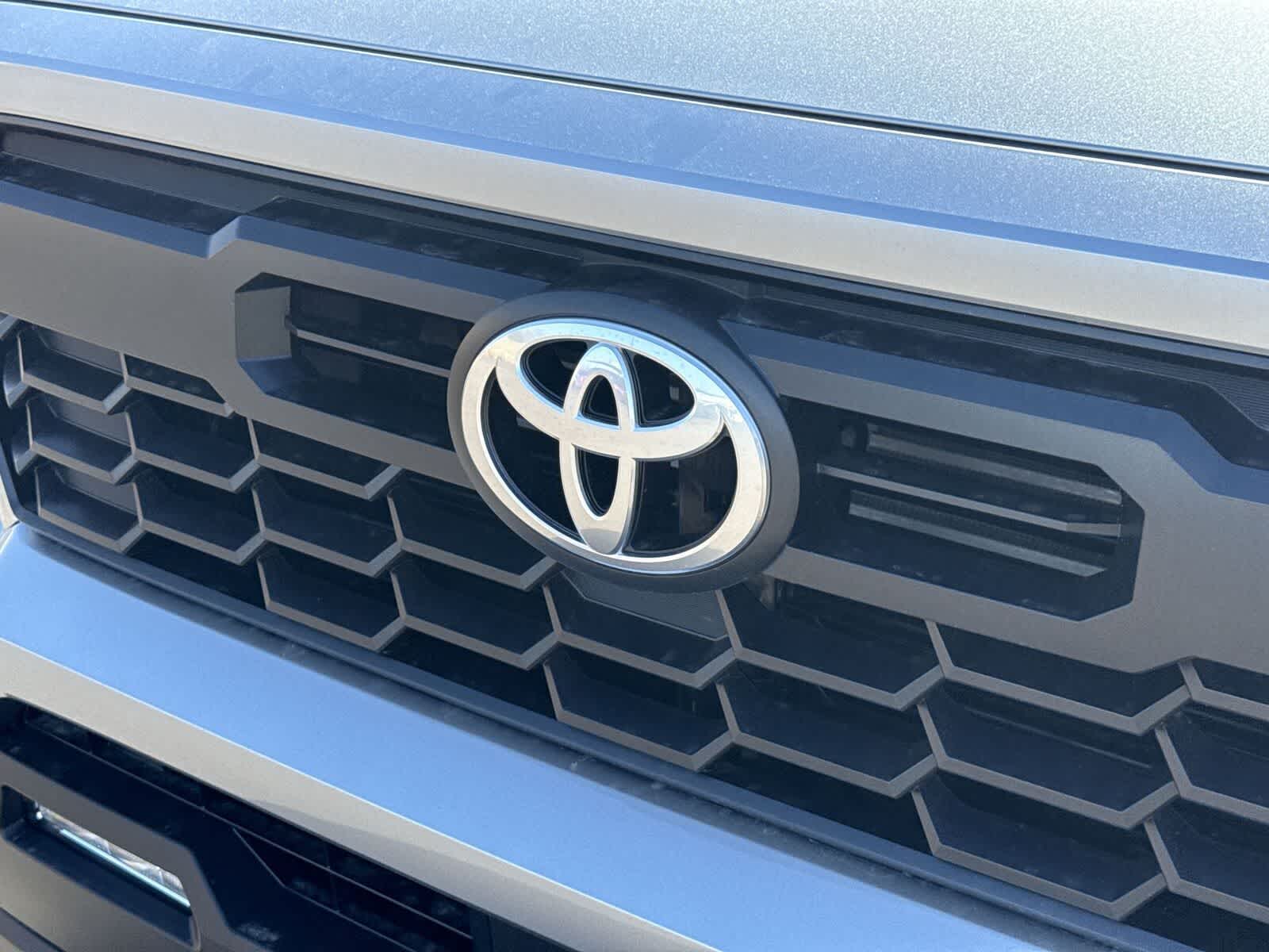 Thumbnail: 2025 Toyota Tacoma - 33