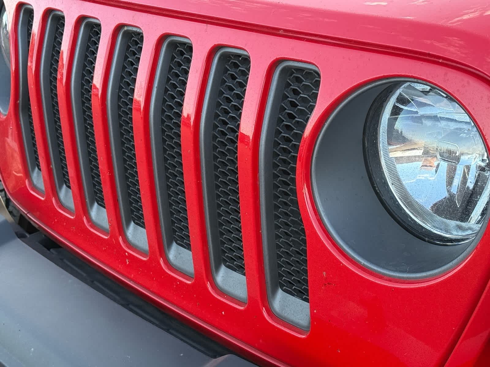 Thumbnail: 2022 Jeep Wrangler - 21