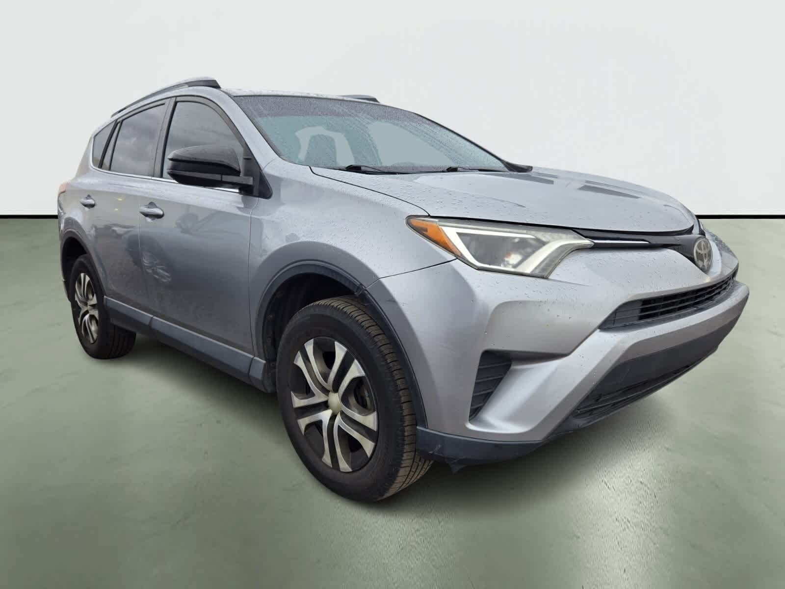 Thumbnail: 2018 Toyota RAV4 - 5
