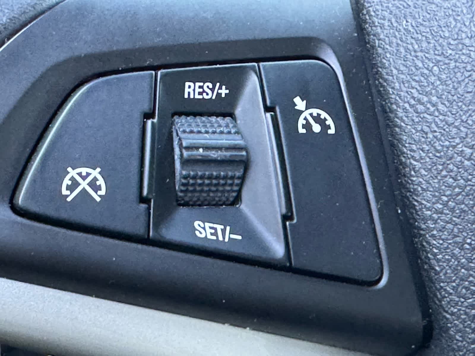 Thumbnail: 2013 Chevrolet Camaro - 11