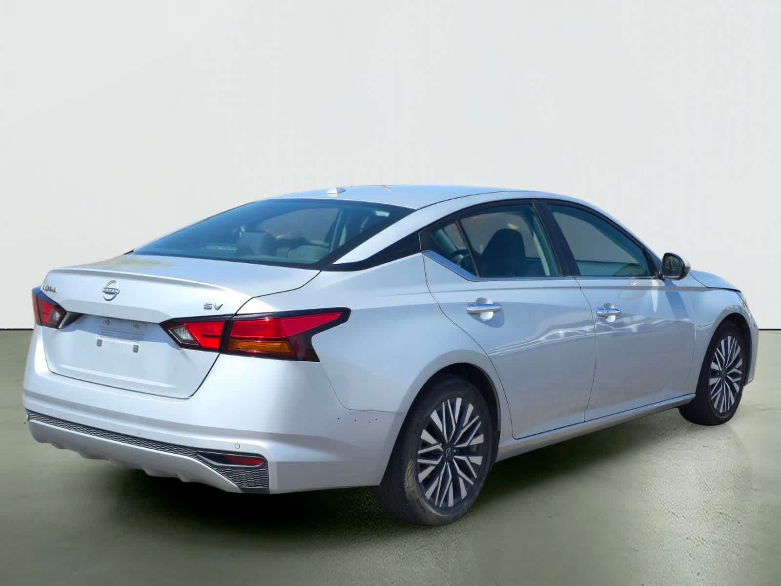 Thumbnail: 2024 Nissan Altima - 6
