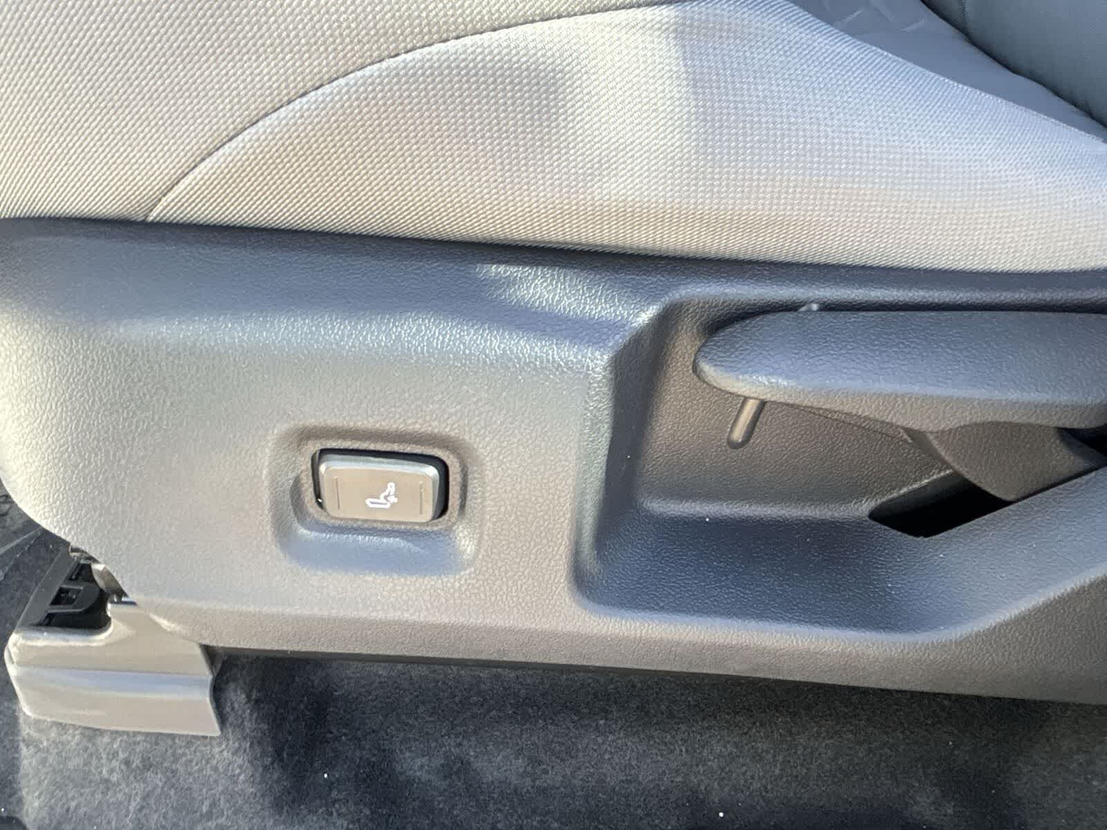 Thumbnail: 2025 Toyota Tacoma - 17