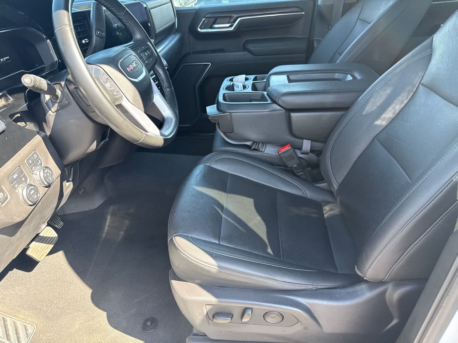 Thumbnail: 2024 GMC Sierra 1500 - 19