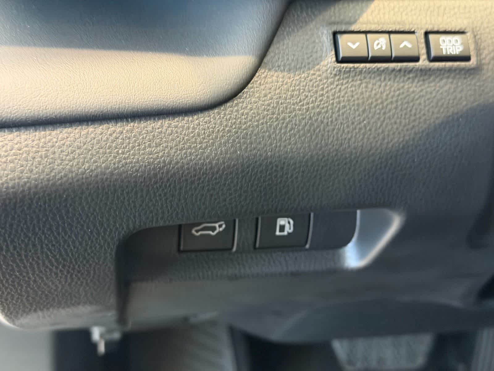 Thumbnail: 2026 Toyota Crown Signia - 13