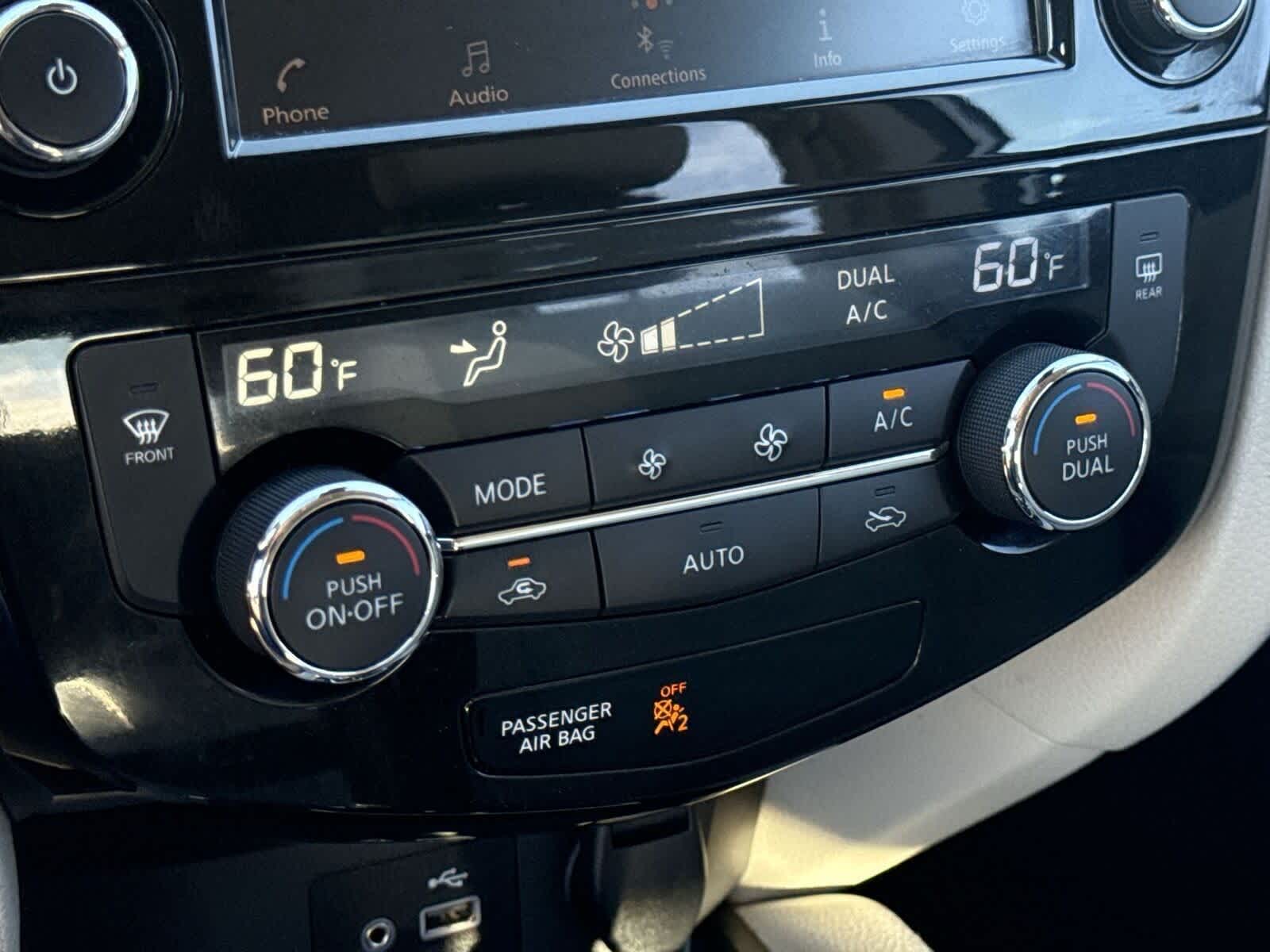 Thumbnail: 2020 Nissan Rogue Sport - 20