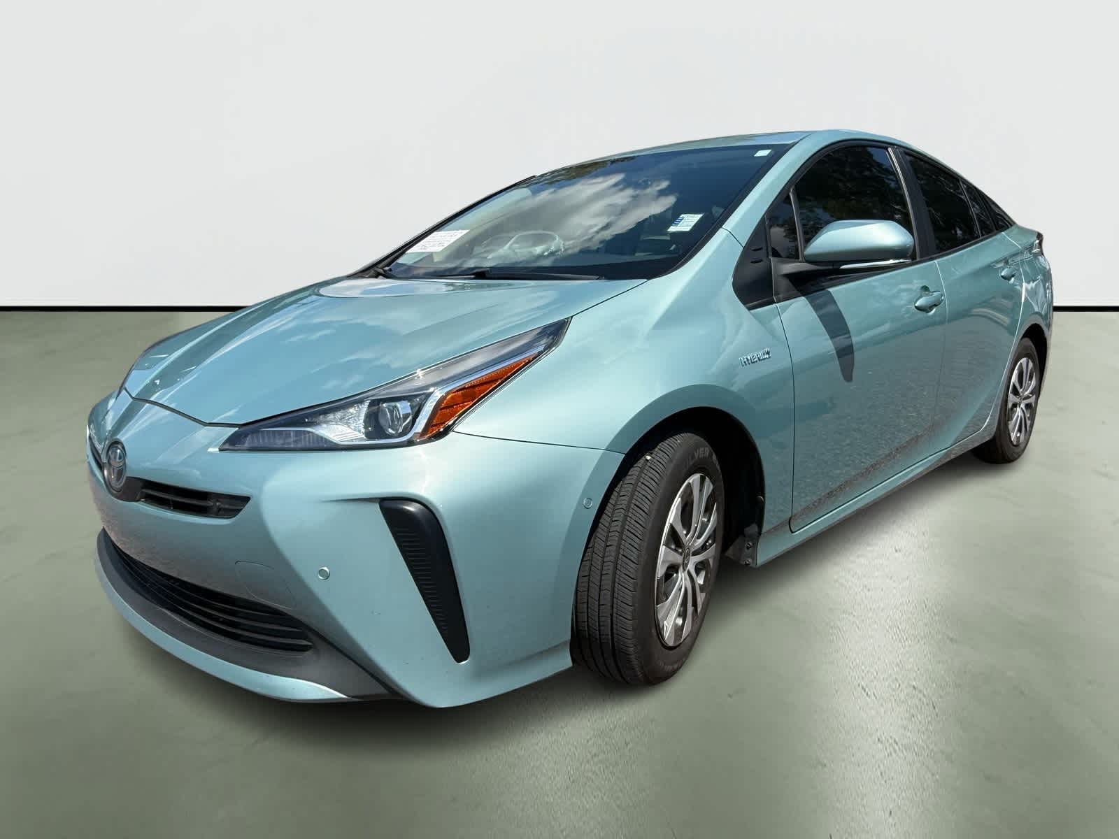 Thumbnail: 2022 Toyota Prius - 2