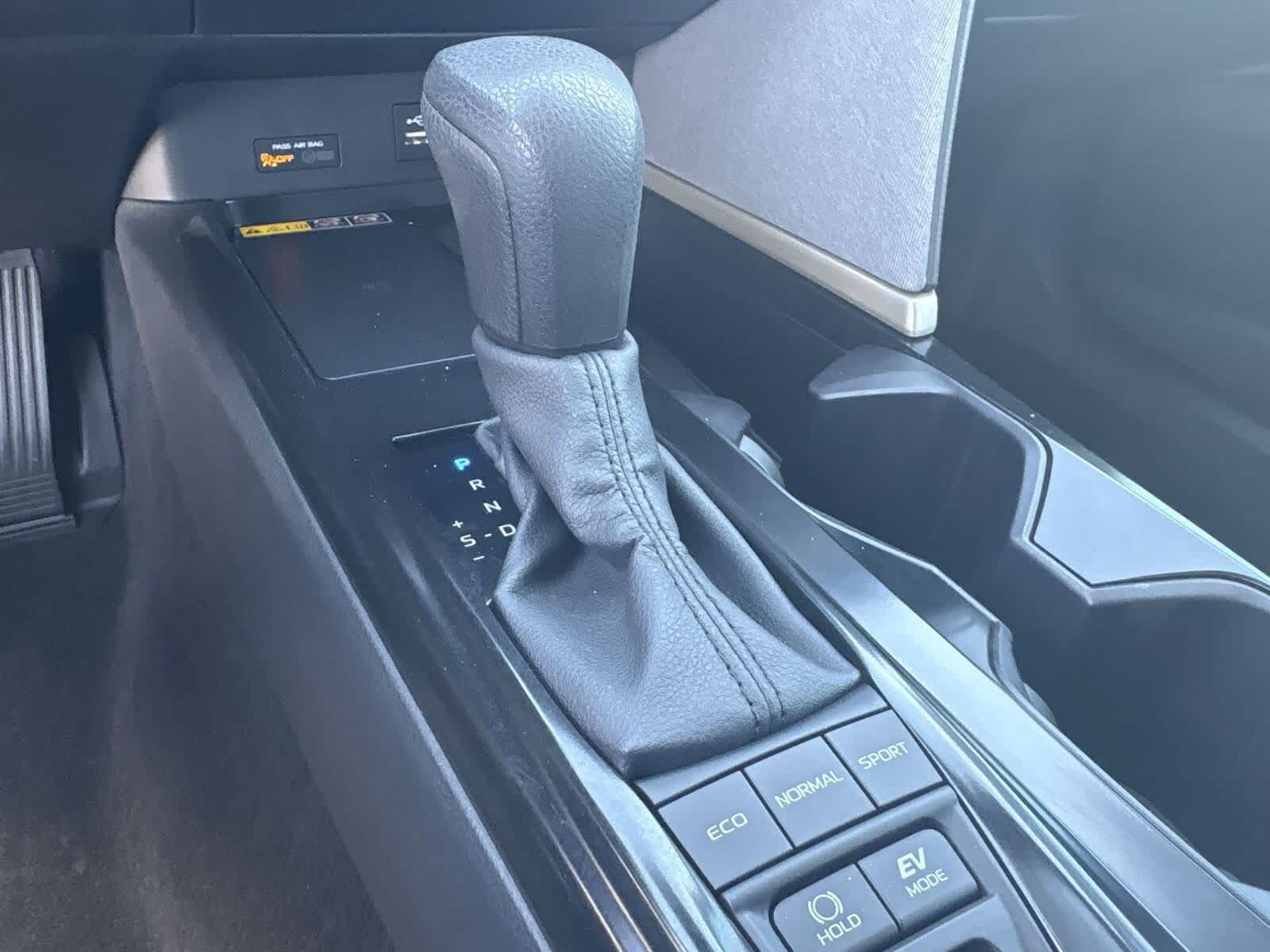 Thumbnail: 2025 Toyota Camry - 25