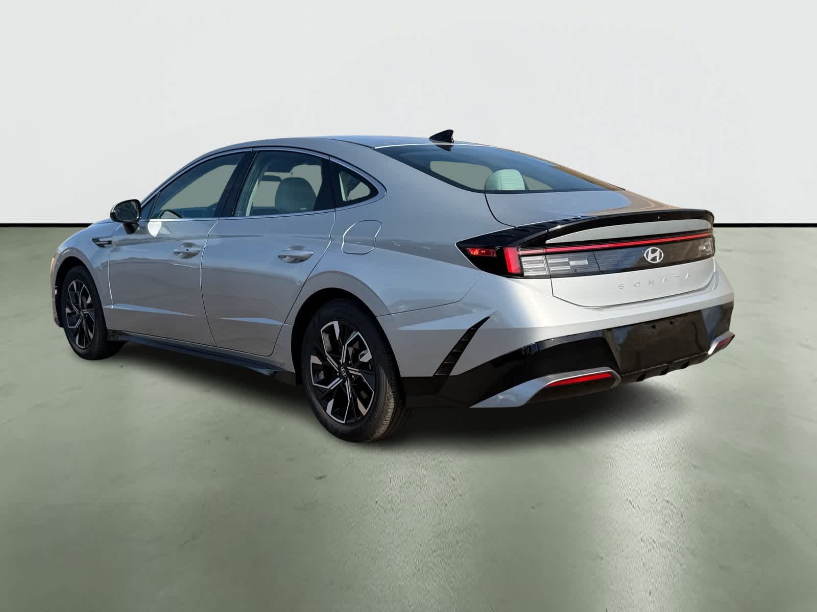 Thumbnail: 2025 Hyundai Sonata - 3