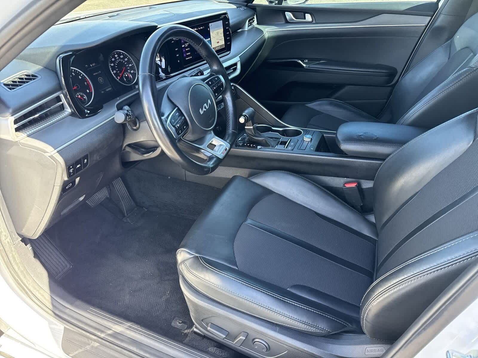 Thumbnail: 2022 Kia K5 - 16