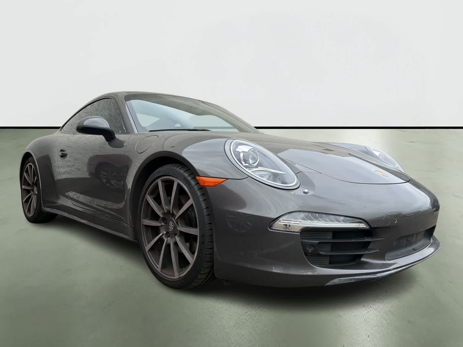 Thumbnail: 2016 Porsche 911 - 5