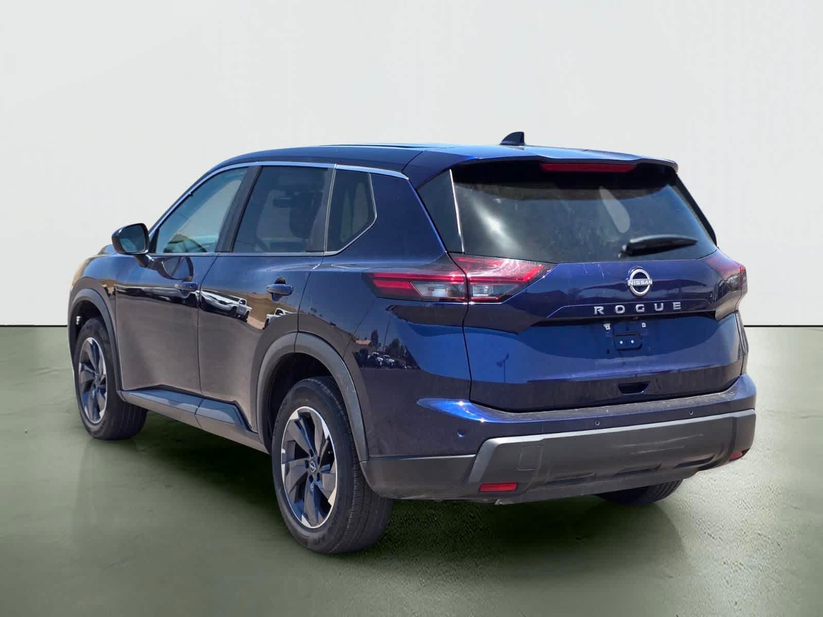Thumbnail: 2025 Nissan Rogue - 4